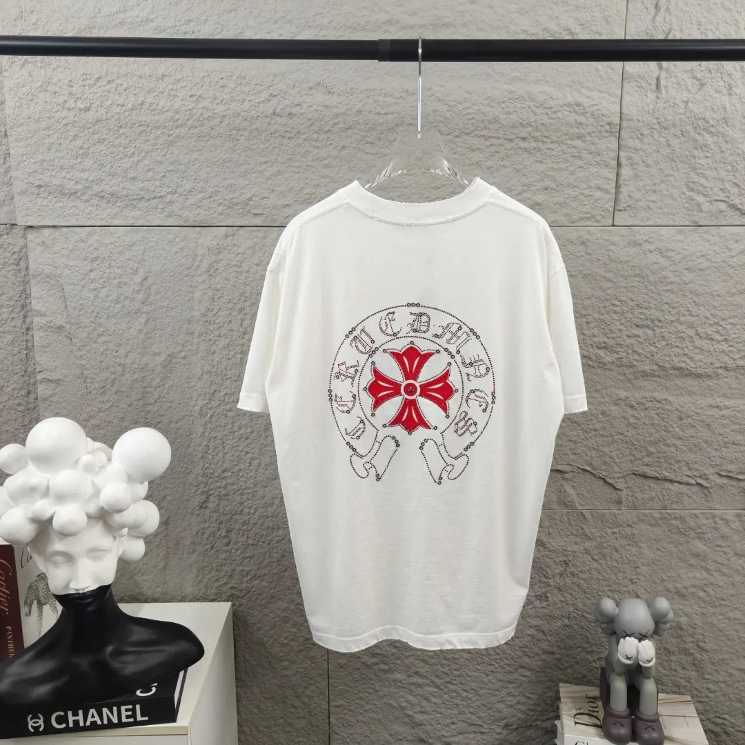 Chrome Hearts Distressed Rhinestone Horseshoe T-Shirt D15019660