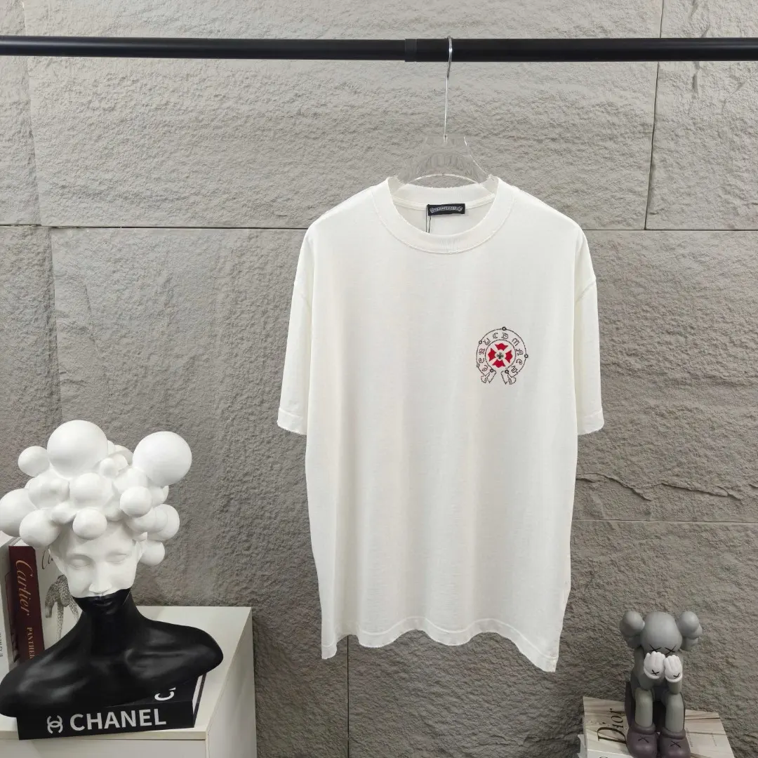 Chrome Hearts Distressed Rhinestone Horseshoe T-Shirt D15019660 — view 2