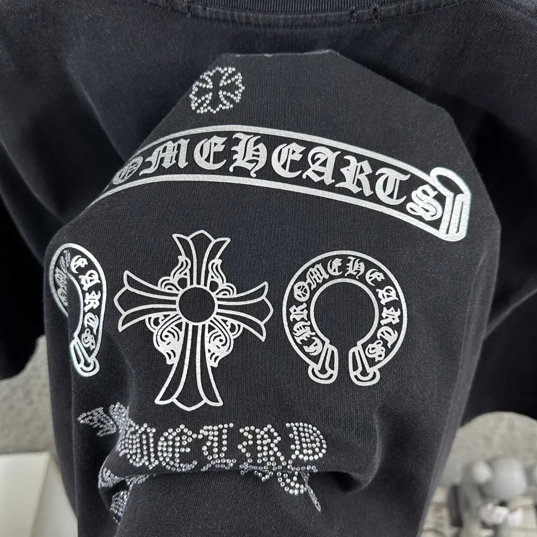 Chrome Hearts Distressed Logo Cotton T-Shirt D15019673 — view 4