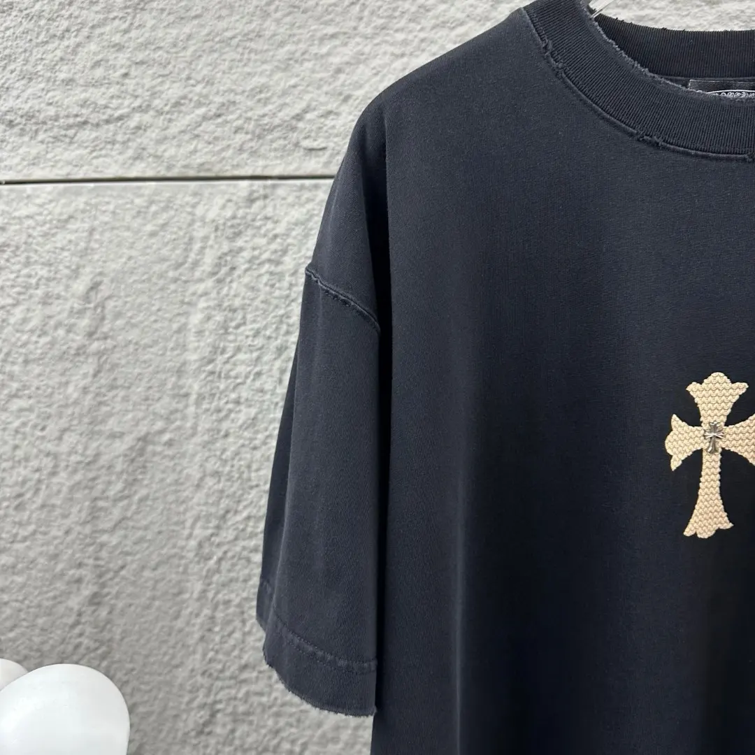 Chrome Hearts Distressed Cross Patch T-Shirt D15019704 — view 8