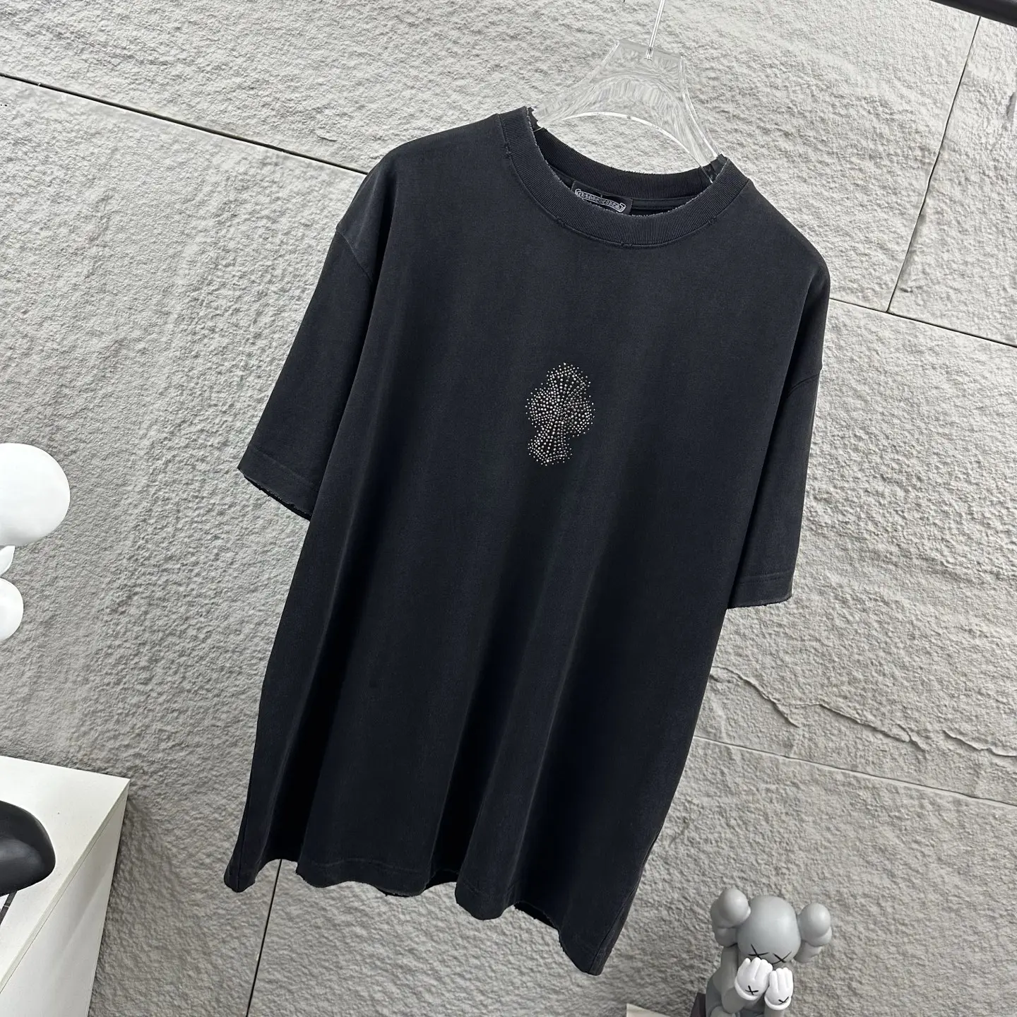 Chrome Hearts Distressed Rhinestone Cross T-Shirt D15019727 — view 9