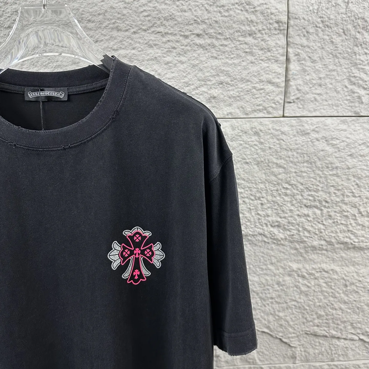 Chrome Hearts Rhinestone Cross Graphic T-Shirt D15019719 — view 6