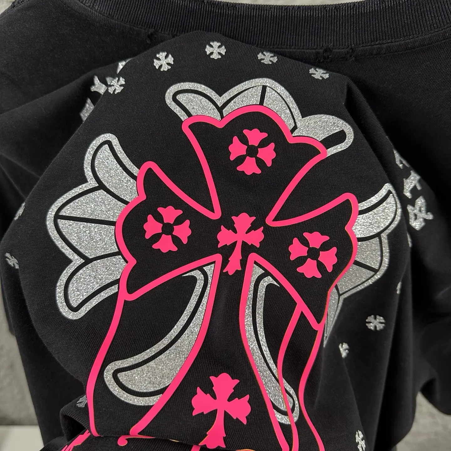 Chrome Hearts Rhinestone Cross Graphic T-Shirt D15019719 — view 8