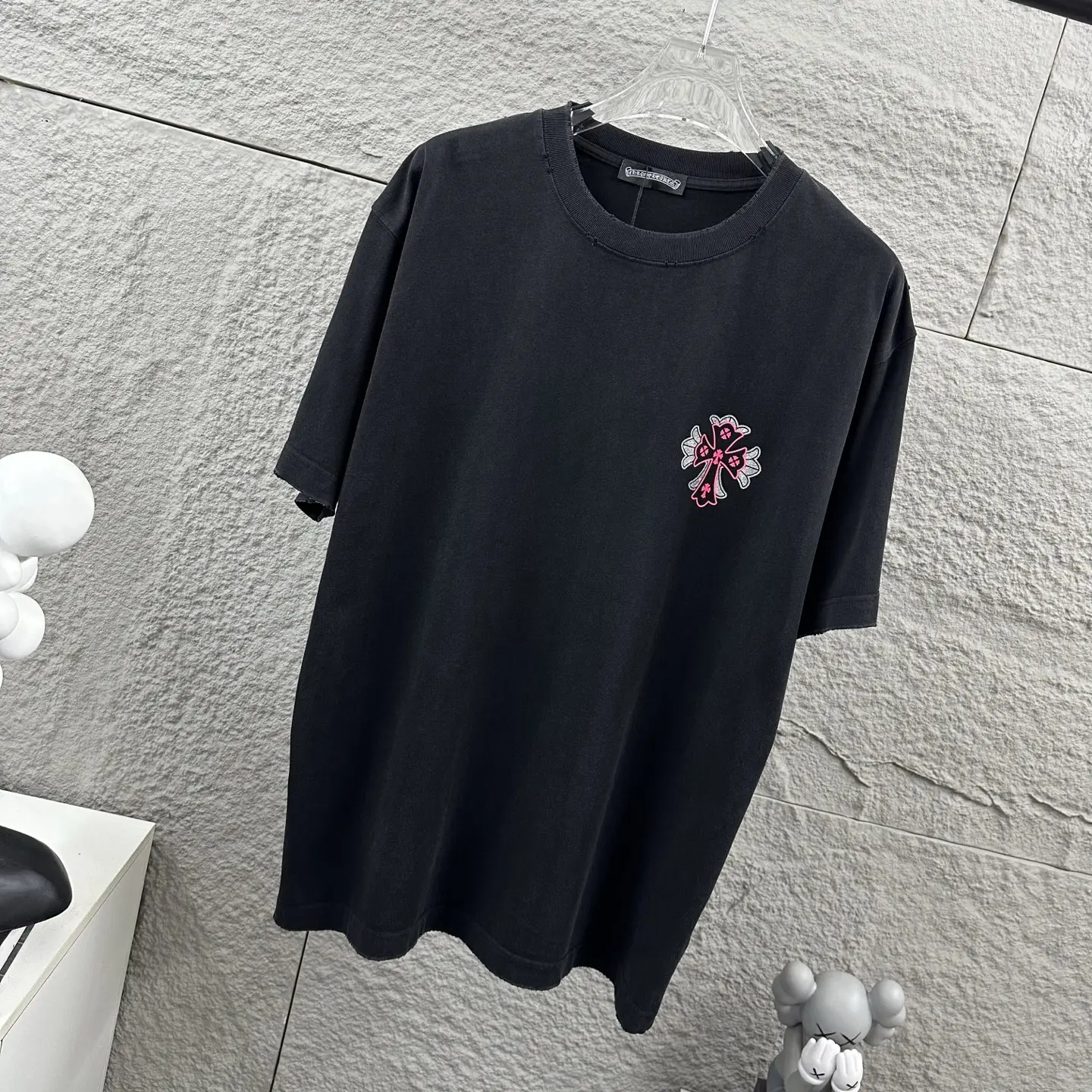 Chrome Hearts Rhinestone Cross Graphic T-Shirt D15019719 — view 11