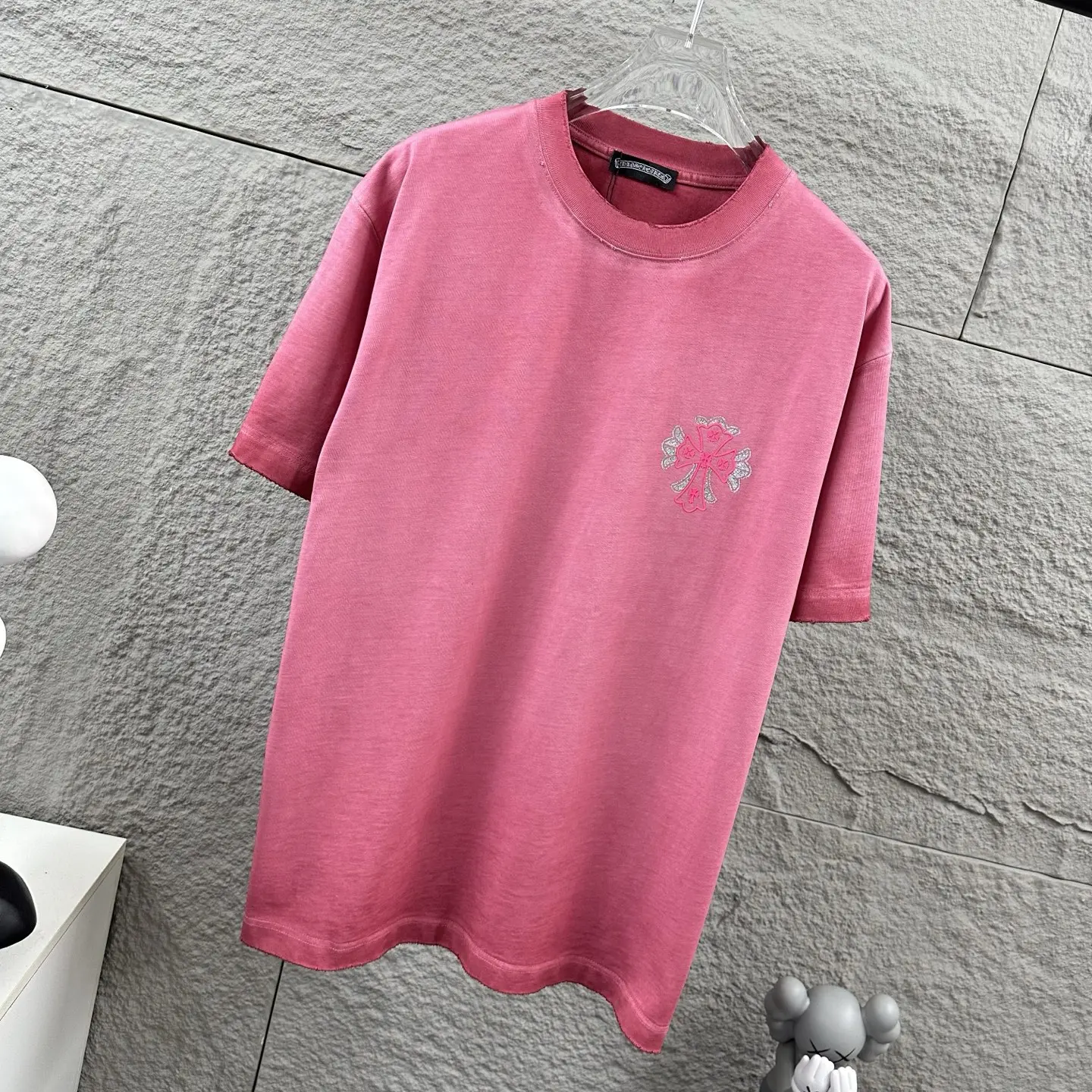 Rhinestone Logo Distressed Cotton T-Shirt D15019720 — view 9