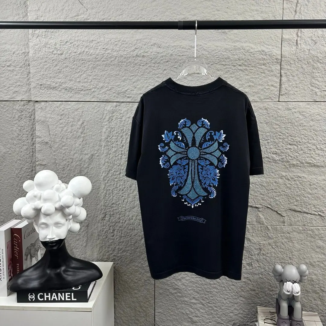 Rhinestone Cross Graphic Cotton T-Shirt D15019641