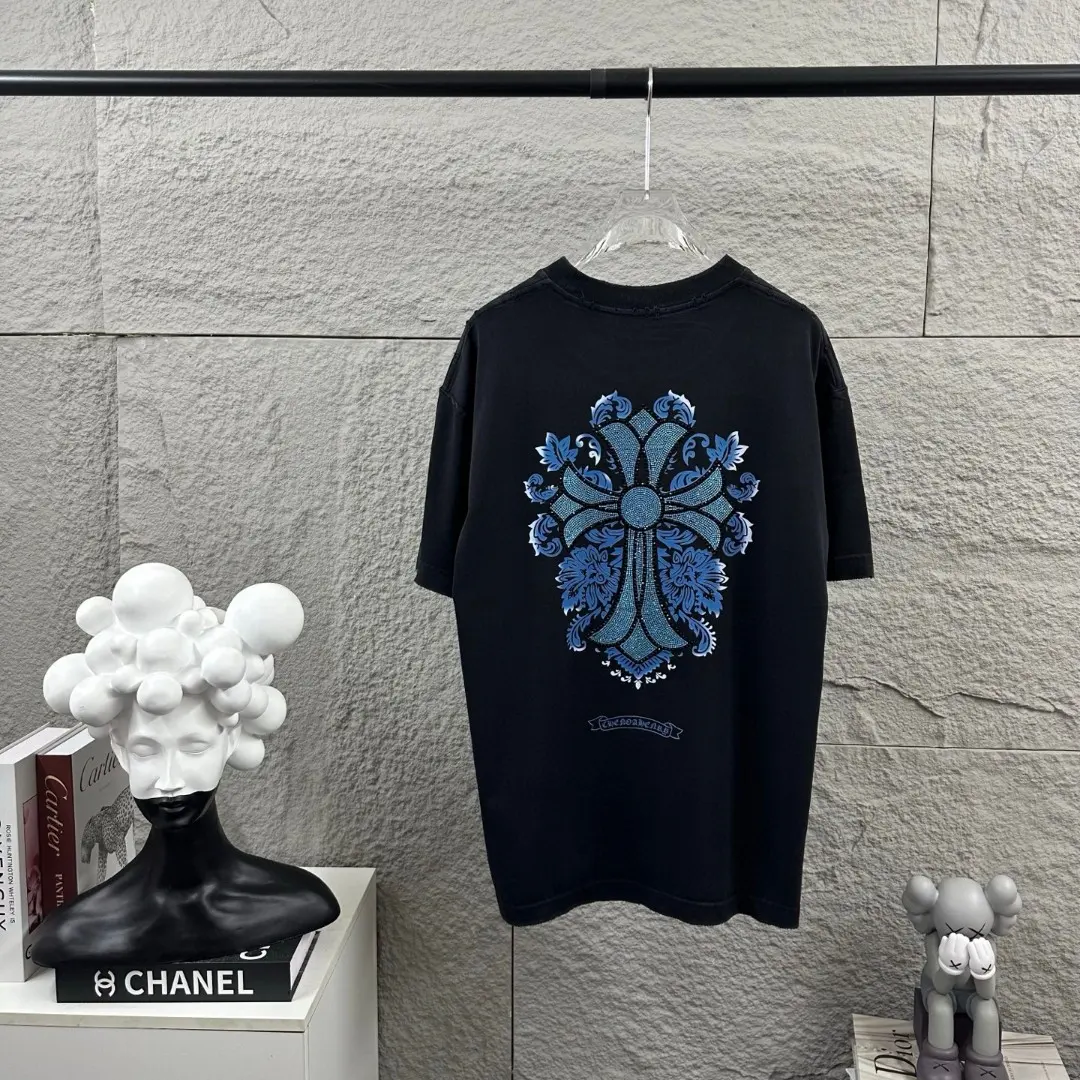 Rhinestone Cross Graphic Cotton T-Shirt D15019641