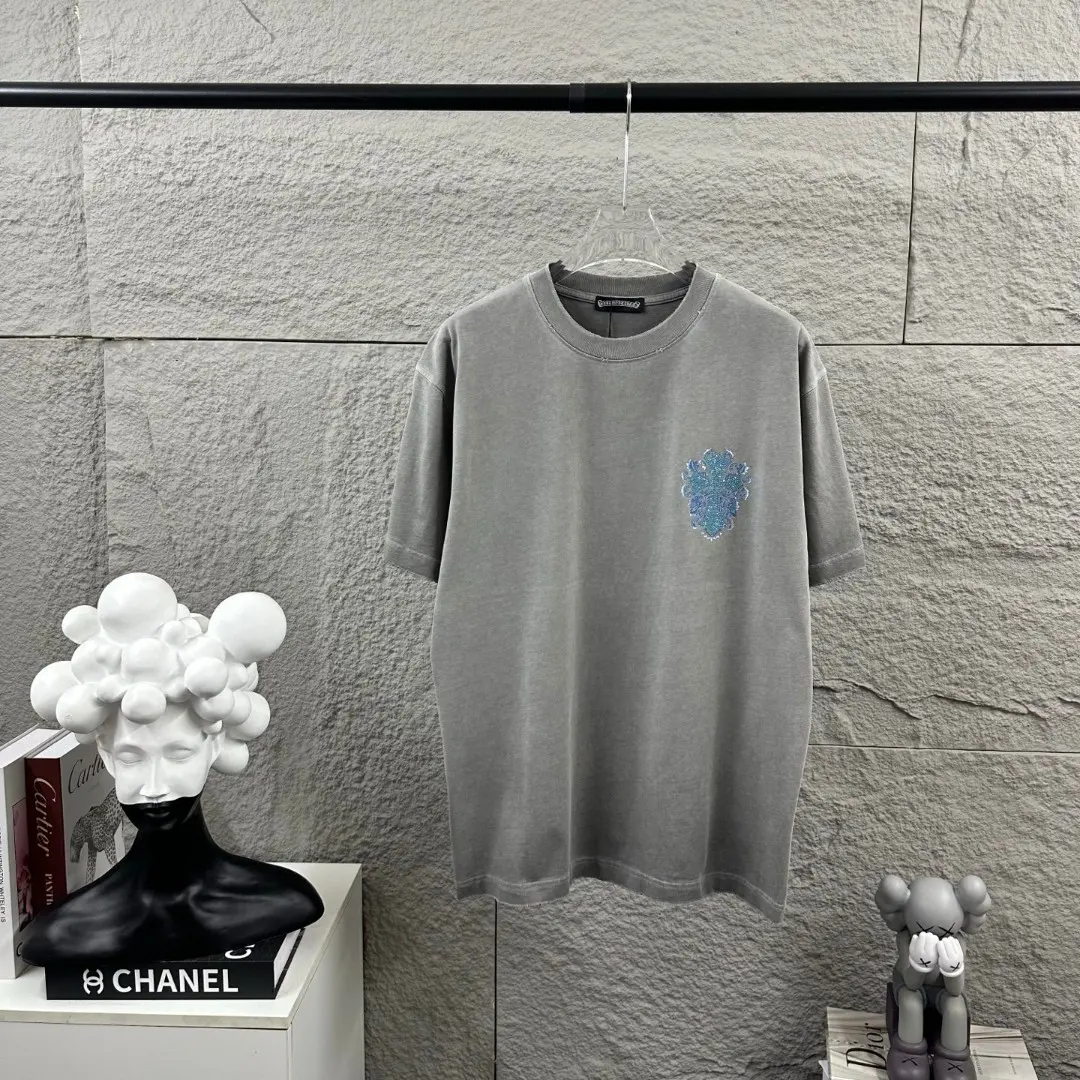 Rhinestone Cross Graphic Washed Cotton T-Shirt D15019642 — view 2