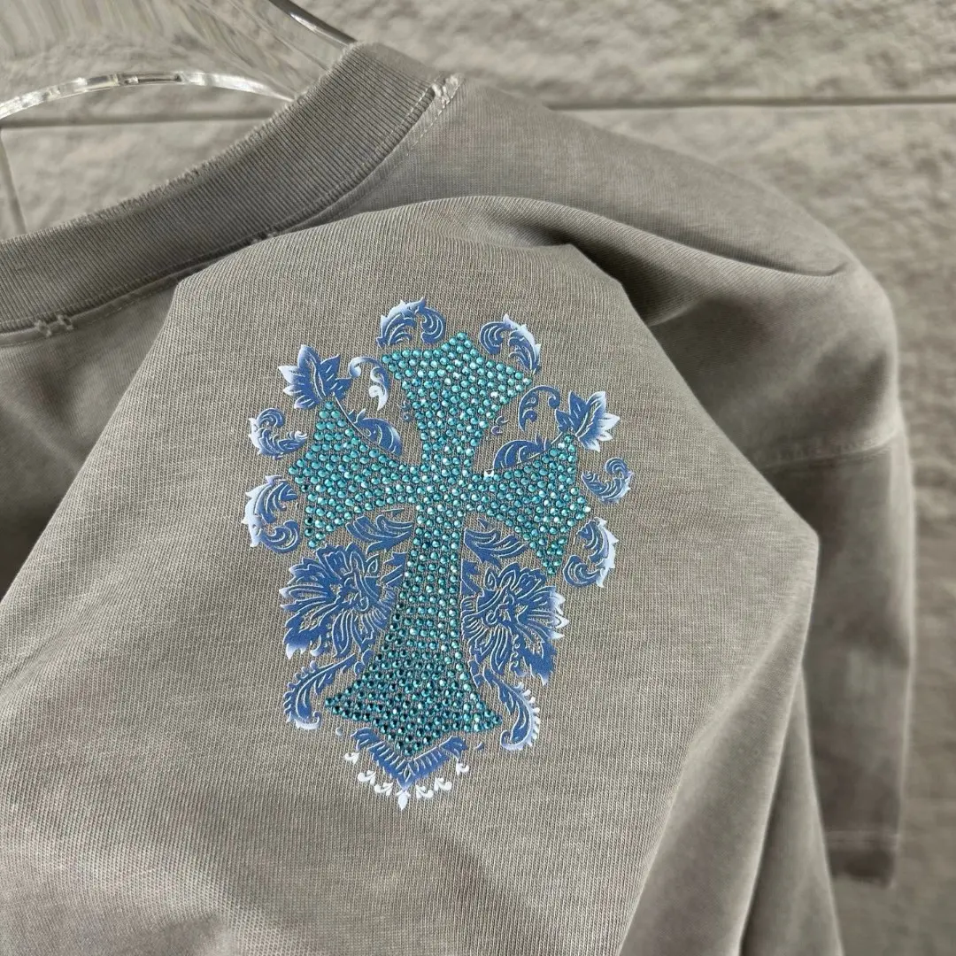 Rhinestone Cross Graphic Washed Cotton T-Shirt D15019642 — view 3