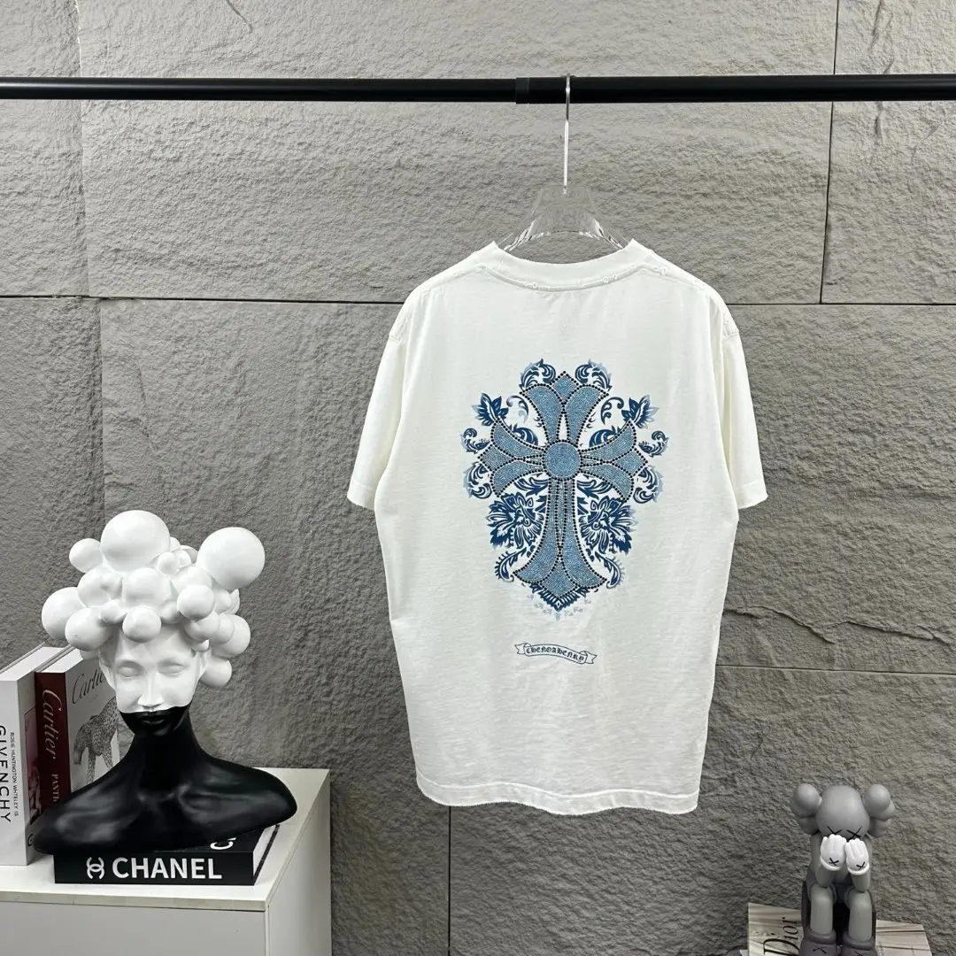 Chrome Hearts Rhinestone Cross Distressed T-Shirt D15019640