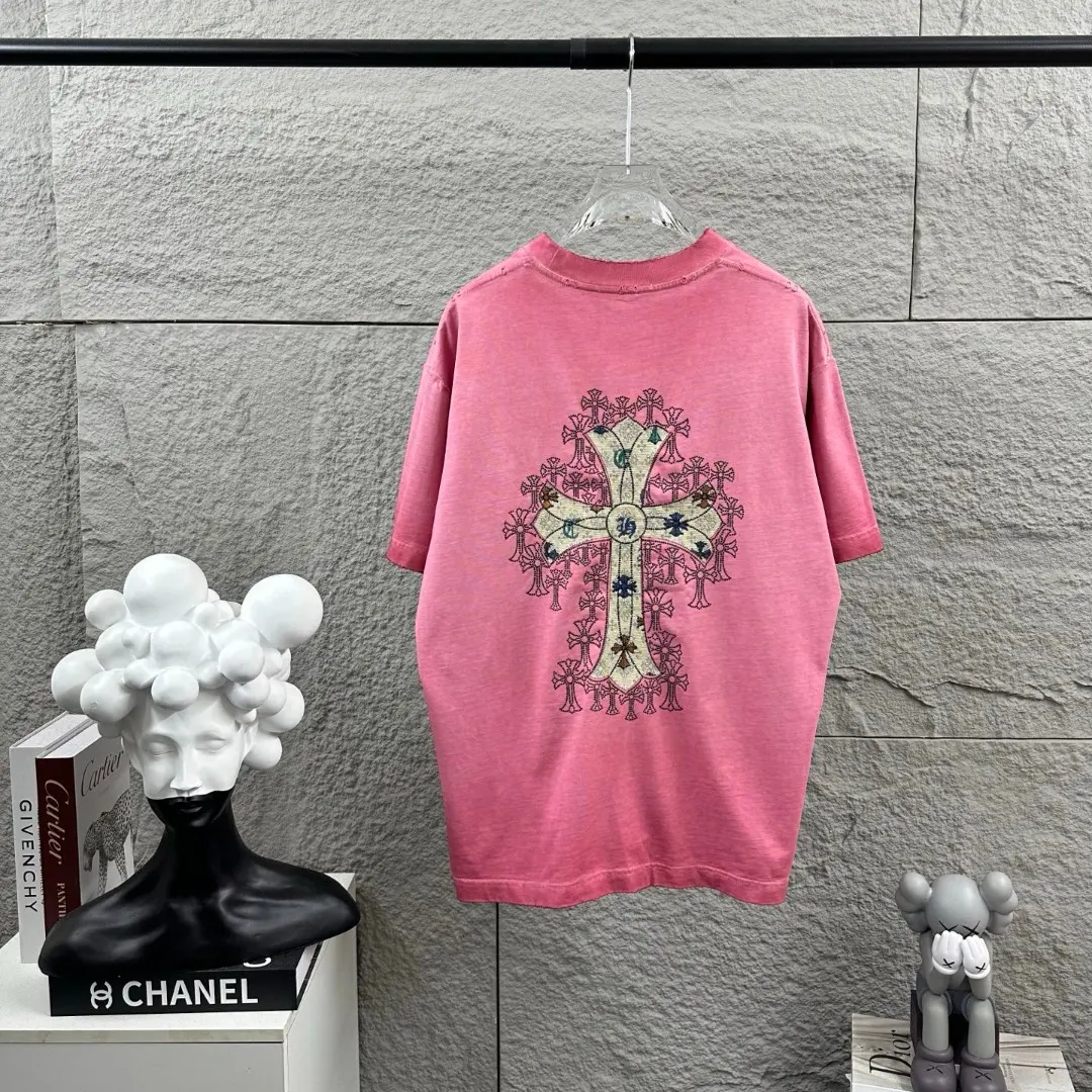 Chrome Hearts Distressed Rhinestone Cross T-Shirt D15019683