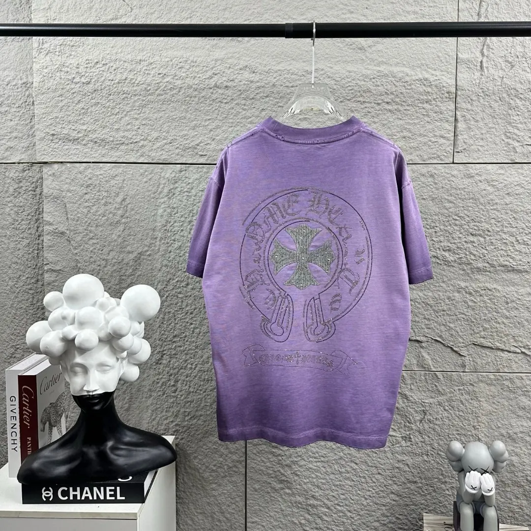 Embellished Distressed Cotton T-Shirt D15019649