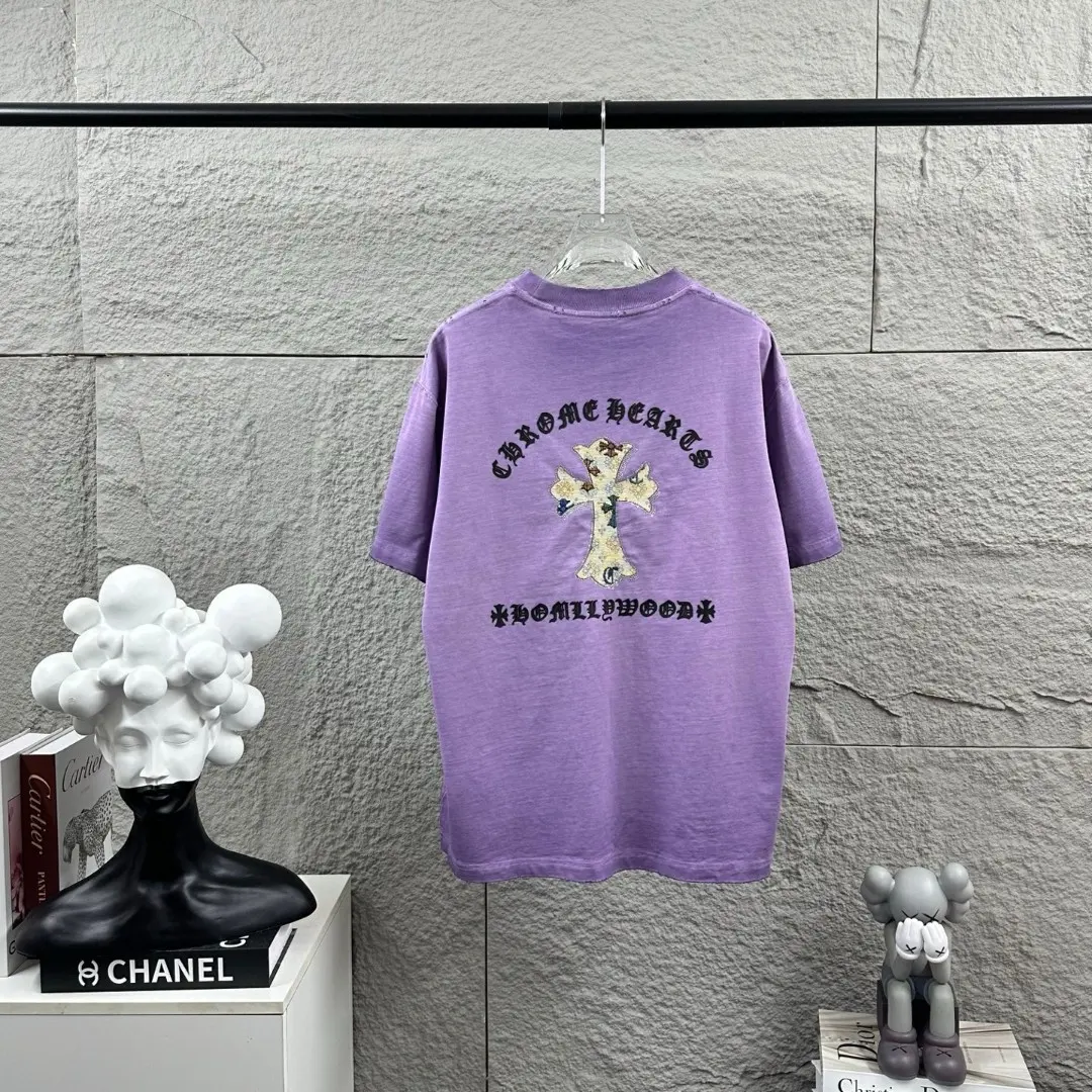 Chrome Hearts Distressed Rhinestone Cross T-Shirt D15019654