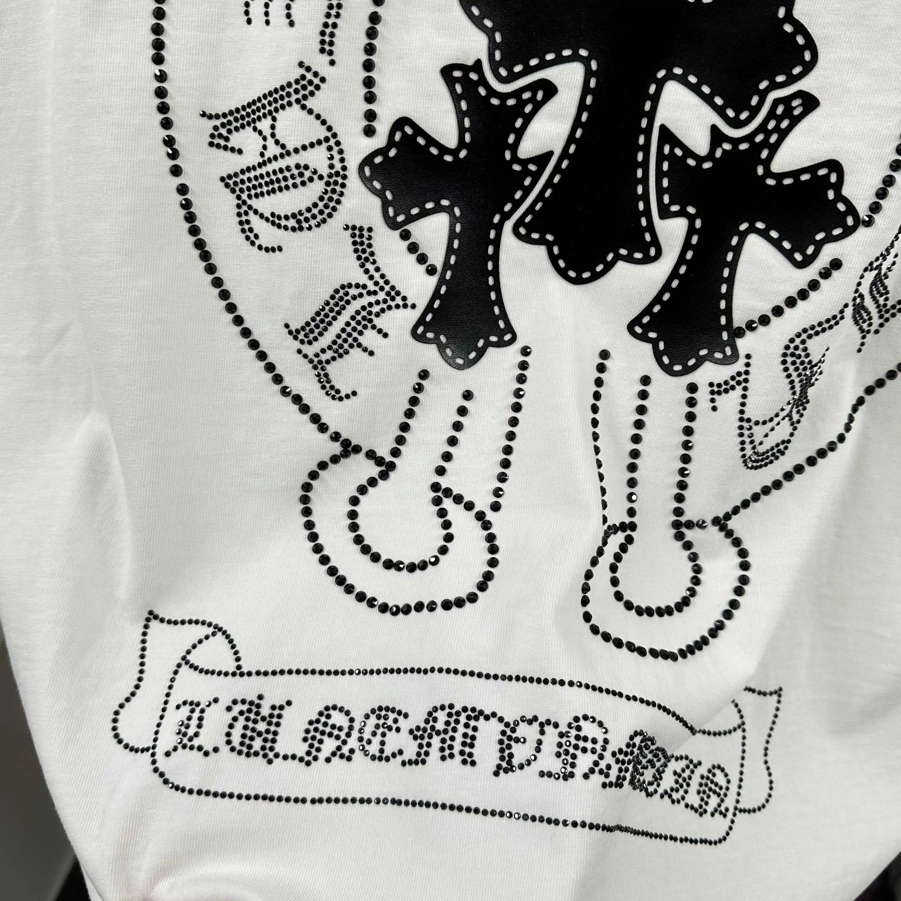 Rhinestone Embellished Distressed Cotton T-Shirt D15012500 — view 4