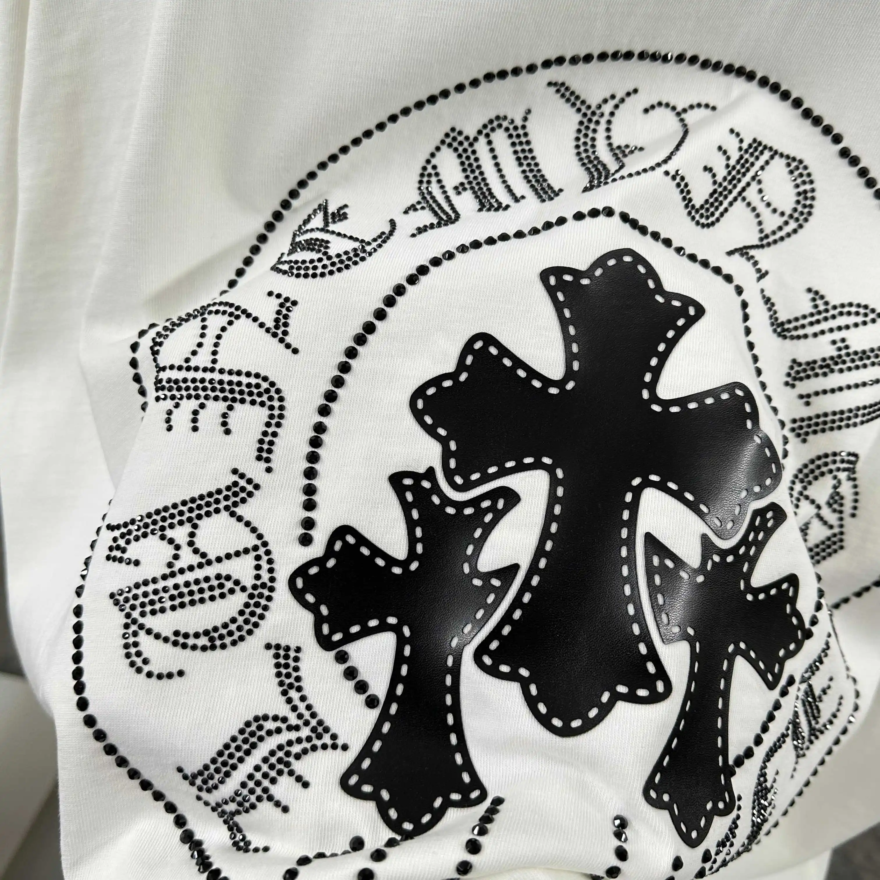 Rhinestone Embellished Distressed Cotton T-Shirt D15012500 — view 5
