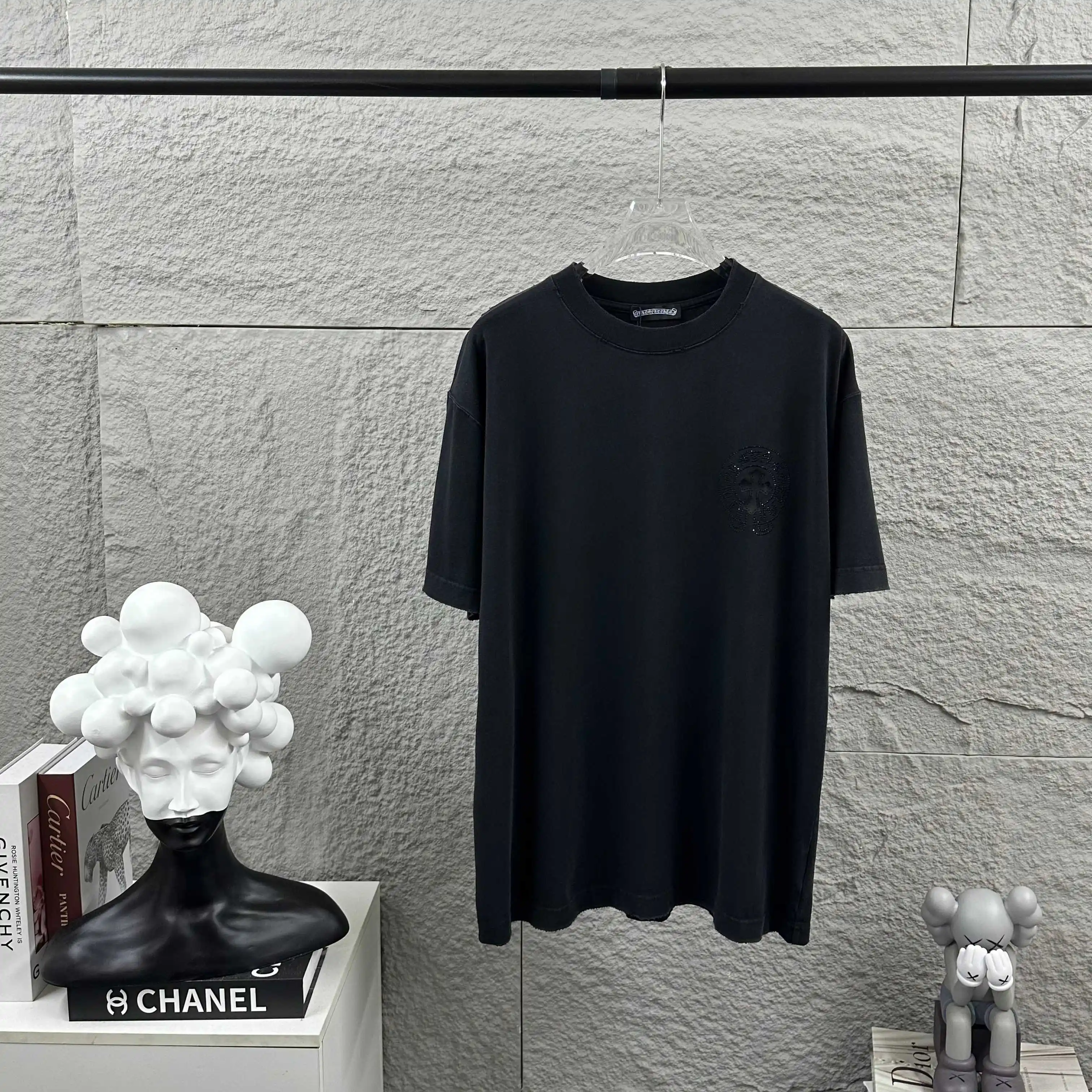 Embellished Distressed Cotton T-Shirt D15012501 — view 3
