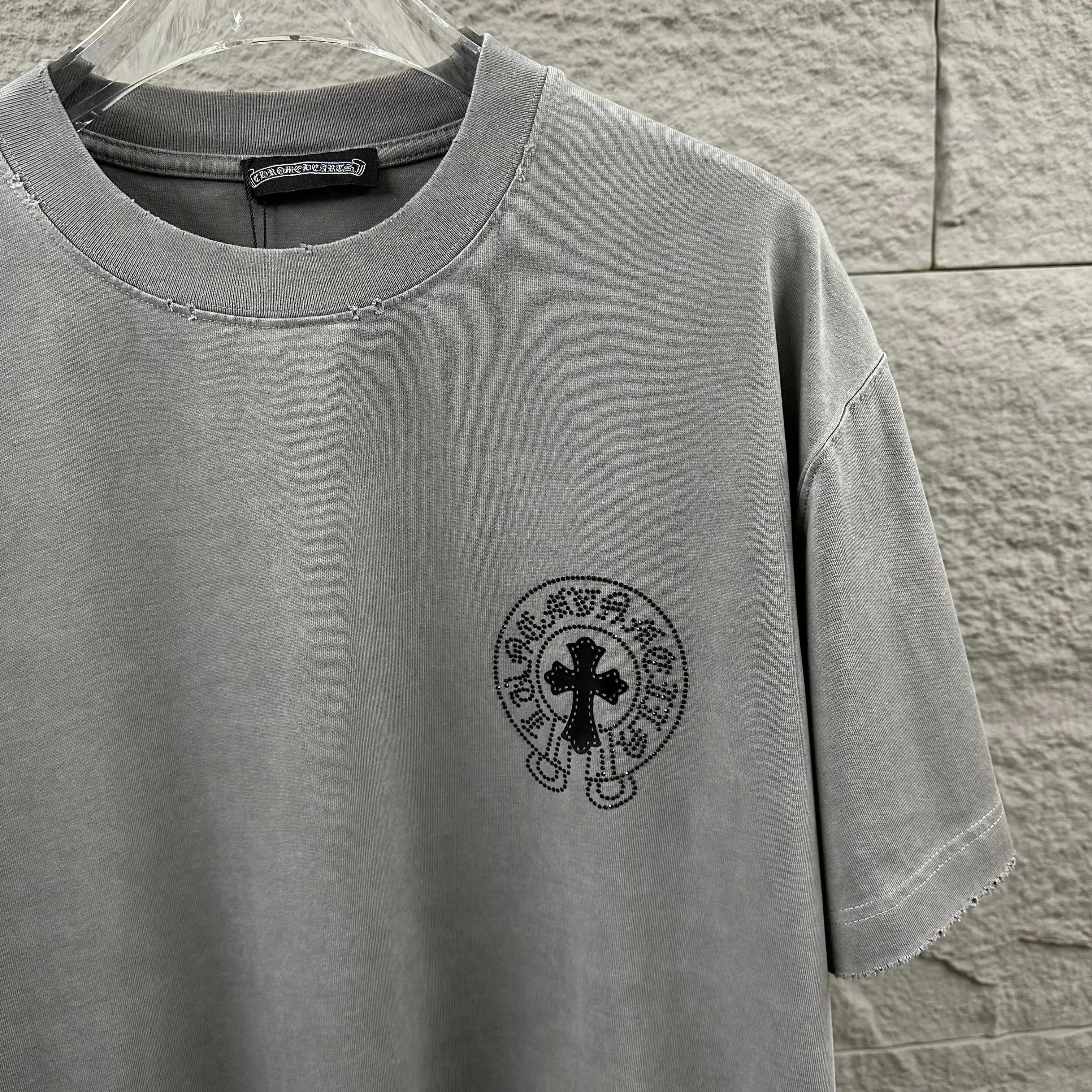 Embellished Distressed Cotton T-Shirt D15012502 — view 3