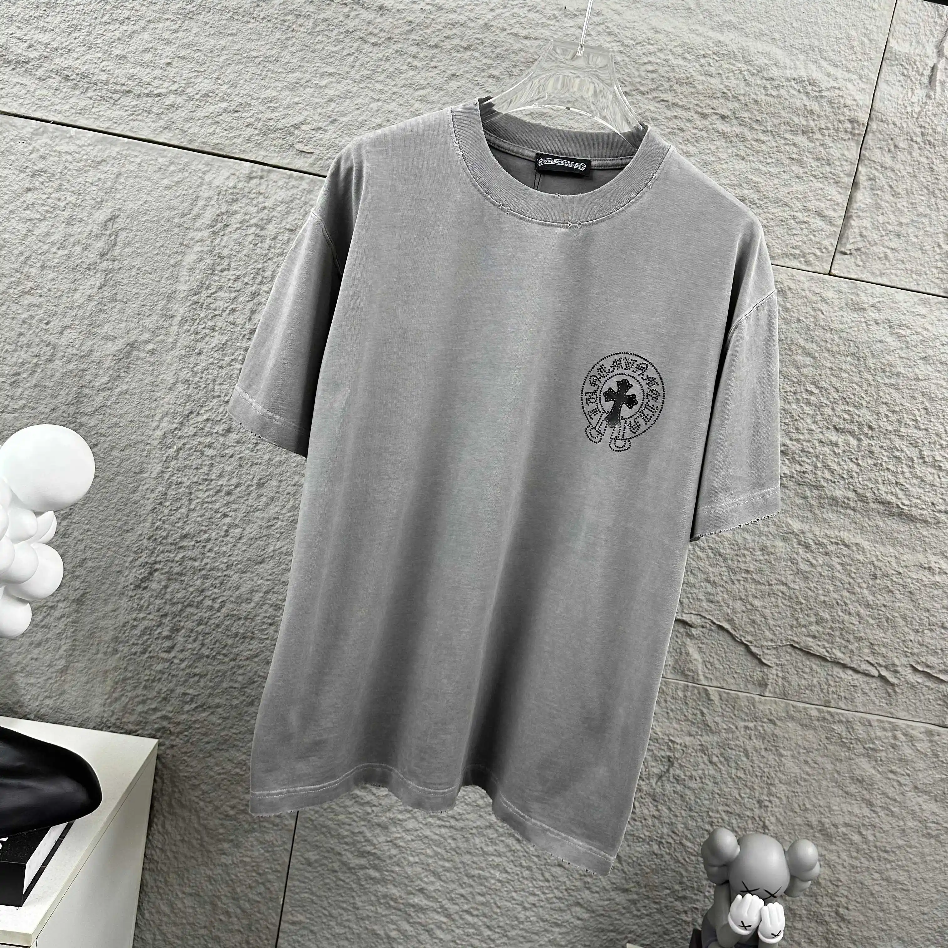 Embellished Distressed Cotton T-Shirt D15012502 — view 9
