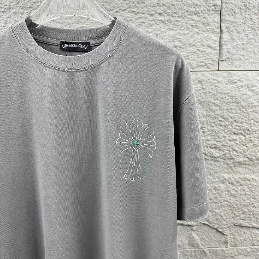 Distressed Rhinestone Cross Graphic T-Shirt D15019697 — view 9