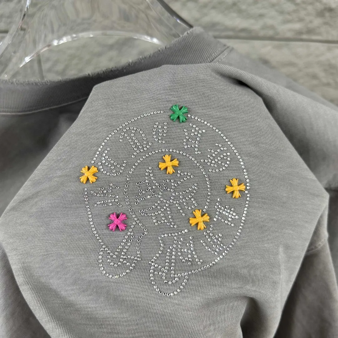 Distressed Rhinestone Cross Cotton T-Shirt D15019691 — view 5