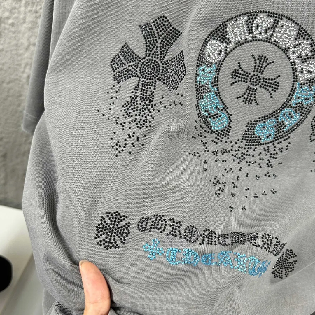 Rhinestone Embellished Distressed Cotton T-Shirt D15019694 — view 4