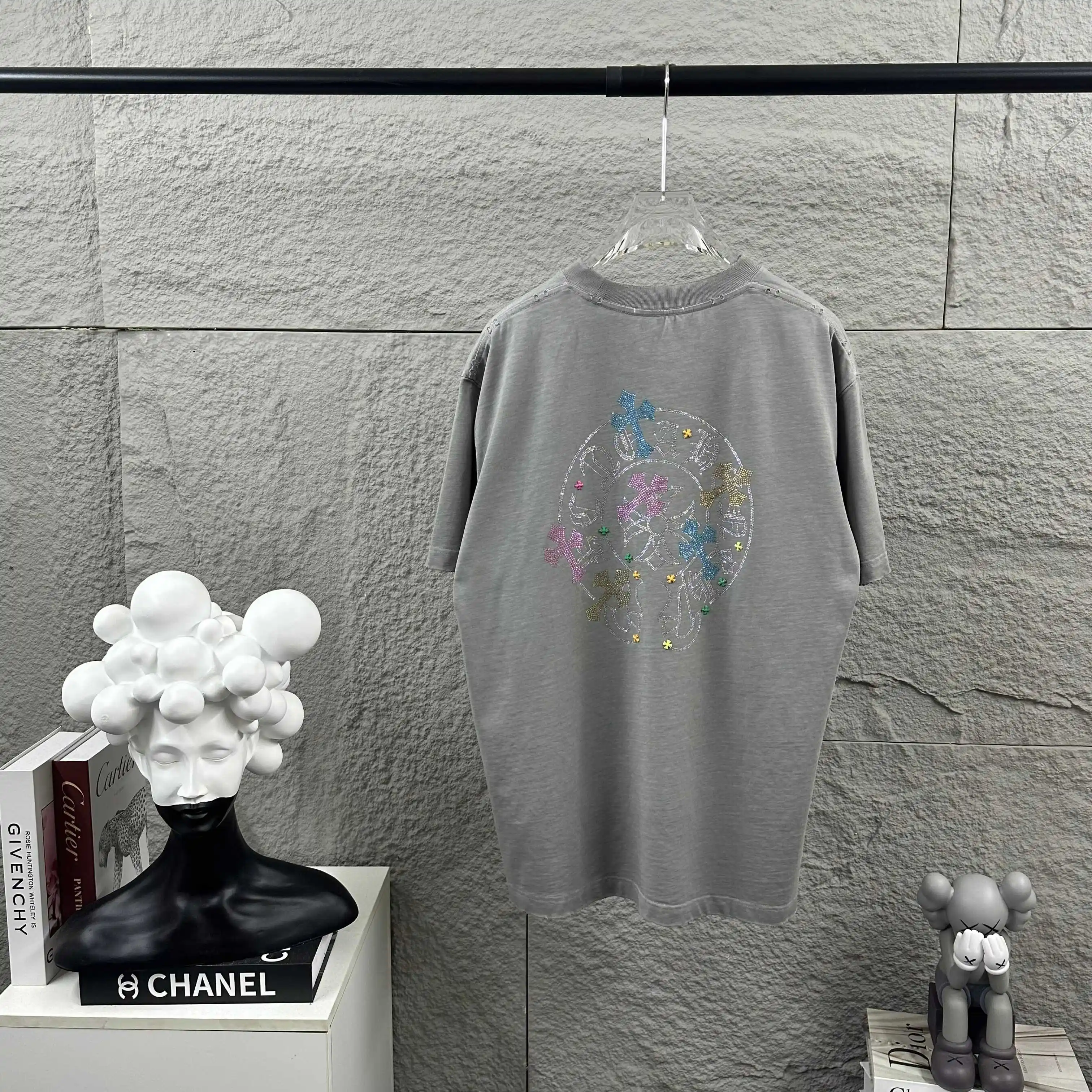 Rhinestone Embellished Distressed Cotton T-Shirt D15012482