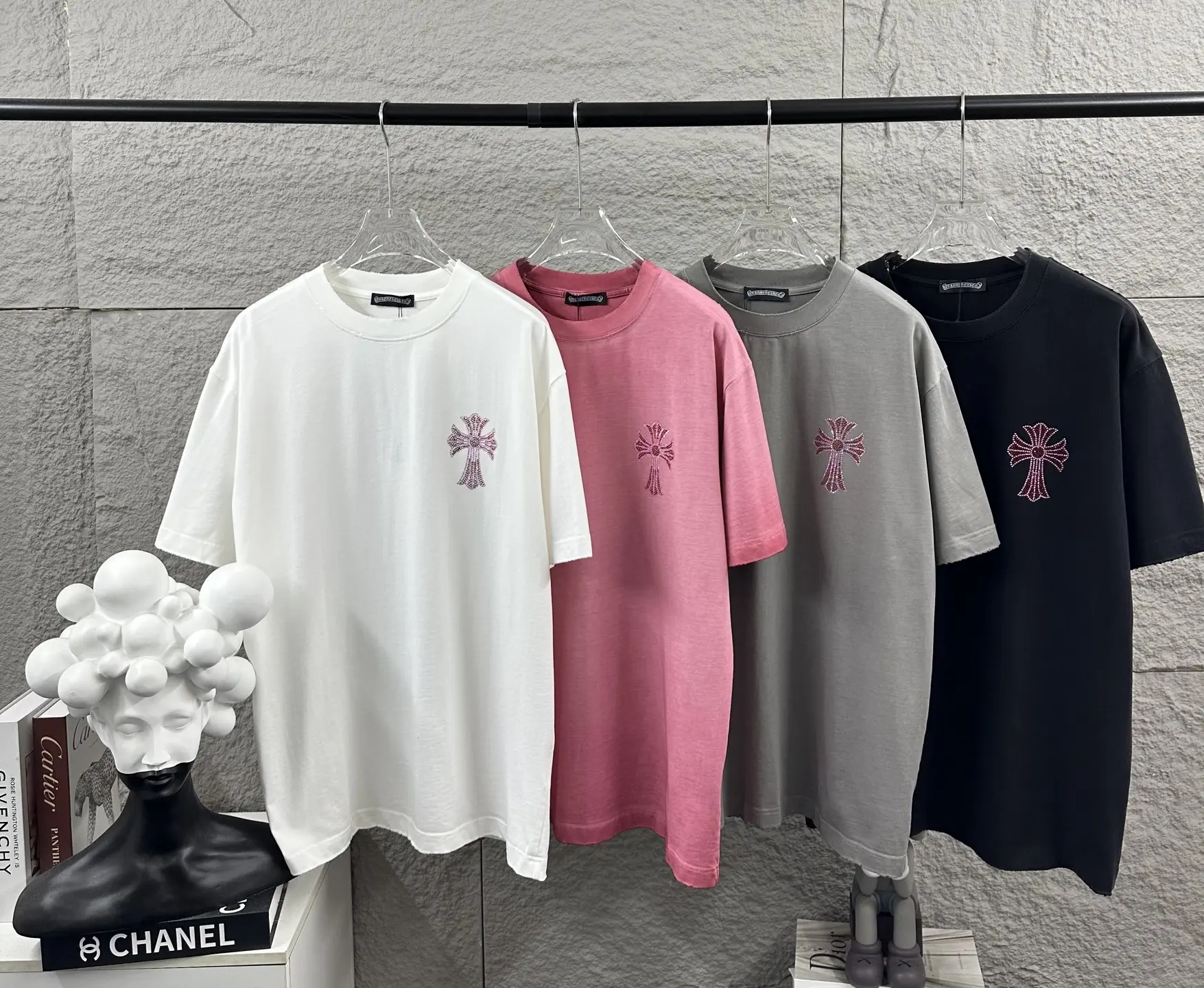 Distressed Rhinestone Logo Cotton T-Shirt D15019722 — view 10