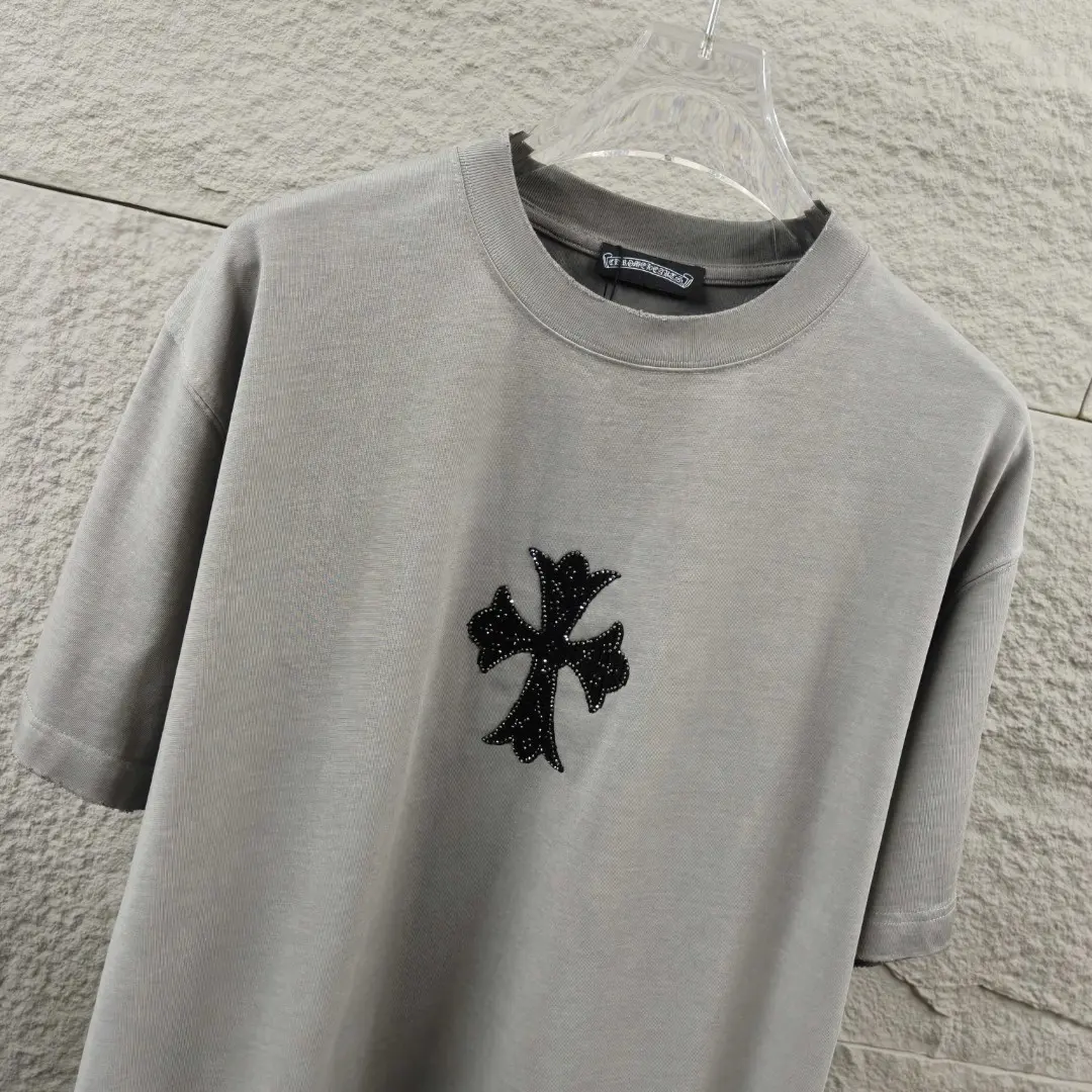 Embellished Cross Patch Distressed T-Shirt D15019667 — view 6