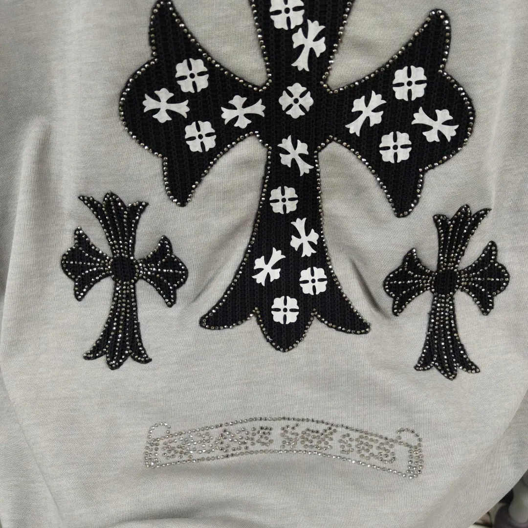 Embellished Cross Patch Distressed T-Shirt D15019667 — view 7