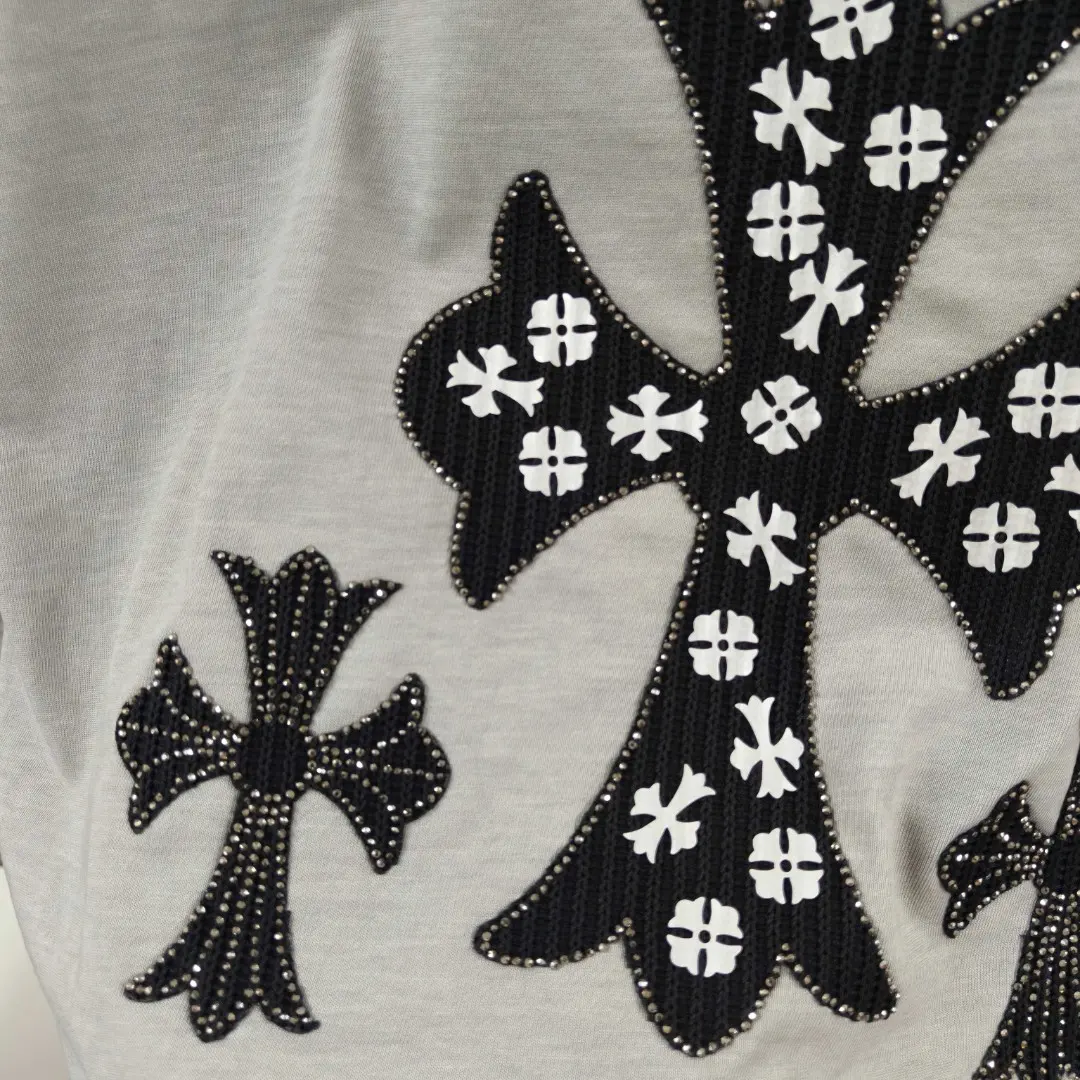 Embellished Cross Patch Distressed T-Shirt D15019667 — view 8