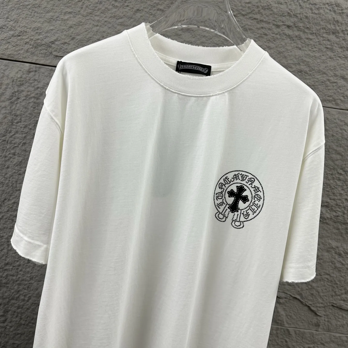 Distressed Rhinestone Logo Cotton T-Shirt D15019730 — view 2
