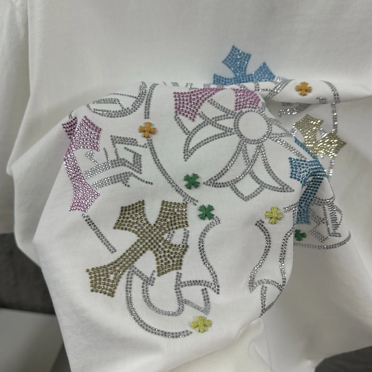 Chrome Hearts Rhinestone Cross Distressed T-Shirt D15019734 — view 5
