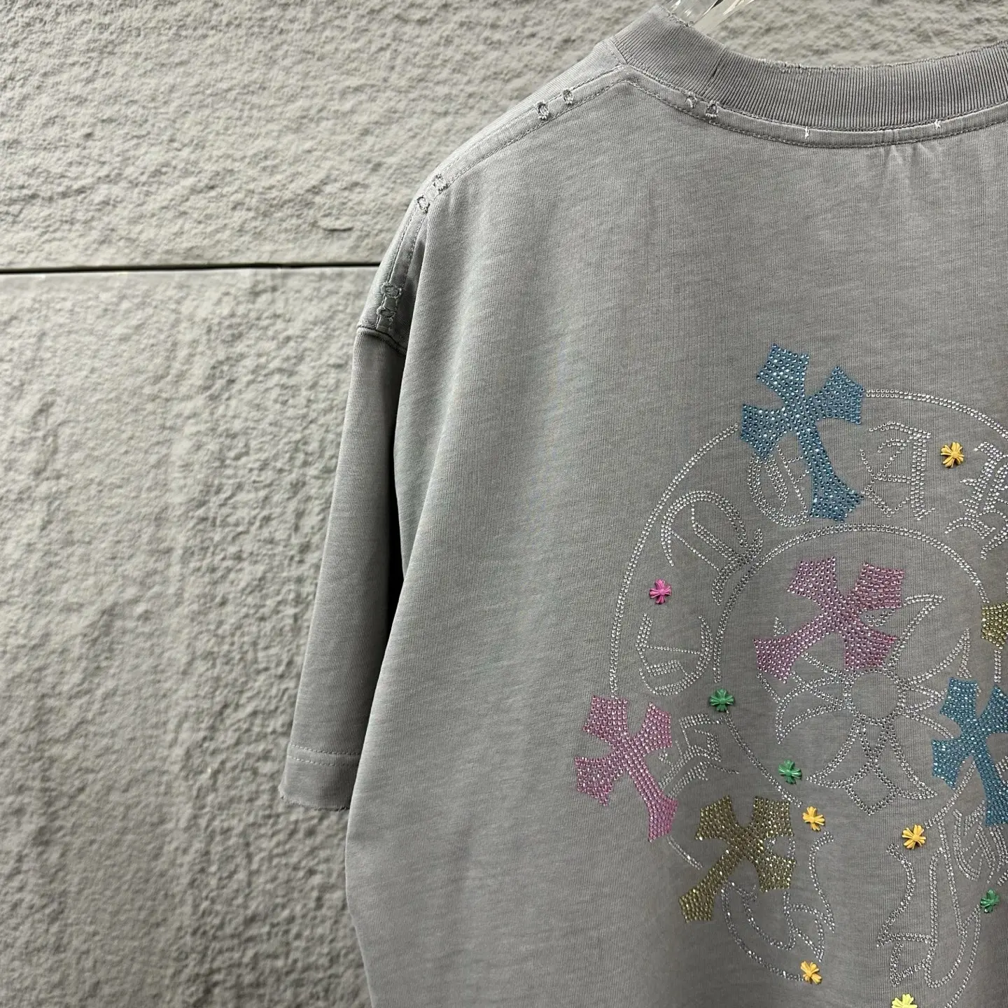 Chrome Hearts Rhinestone Cross Distressed T-Shirt D15019737 — view 4