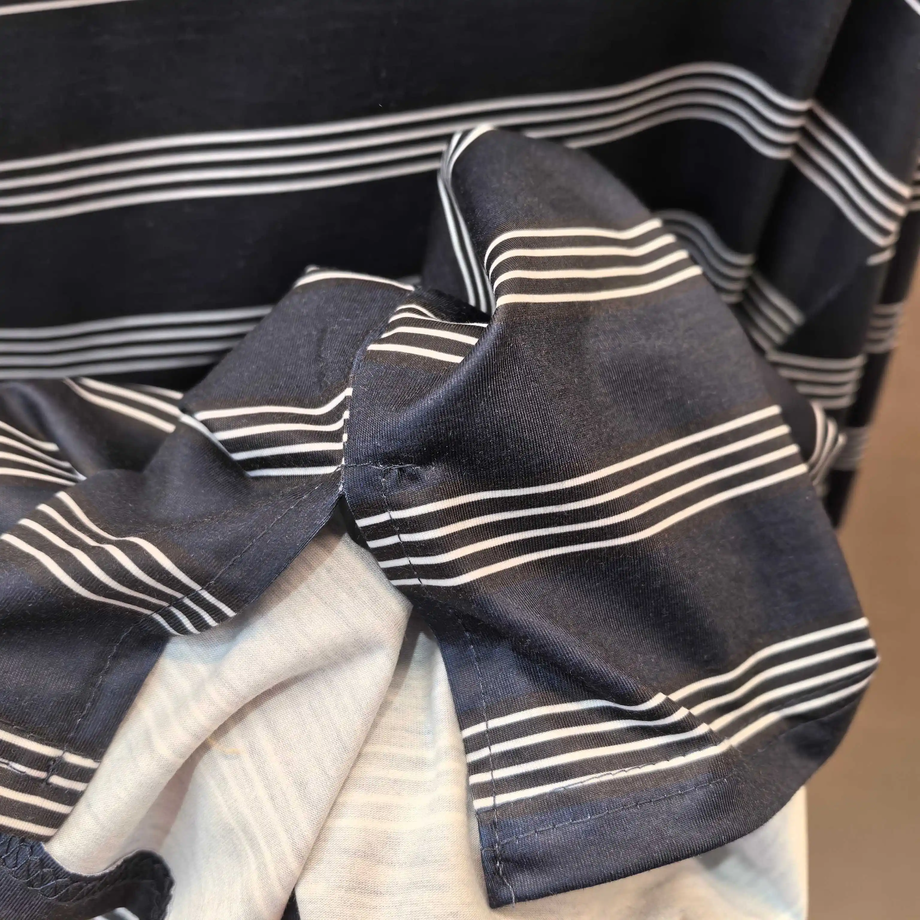 Triomphe Embroidered Striped Long-Sleeve T-Shirt D15523690 — view 6
