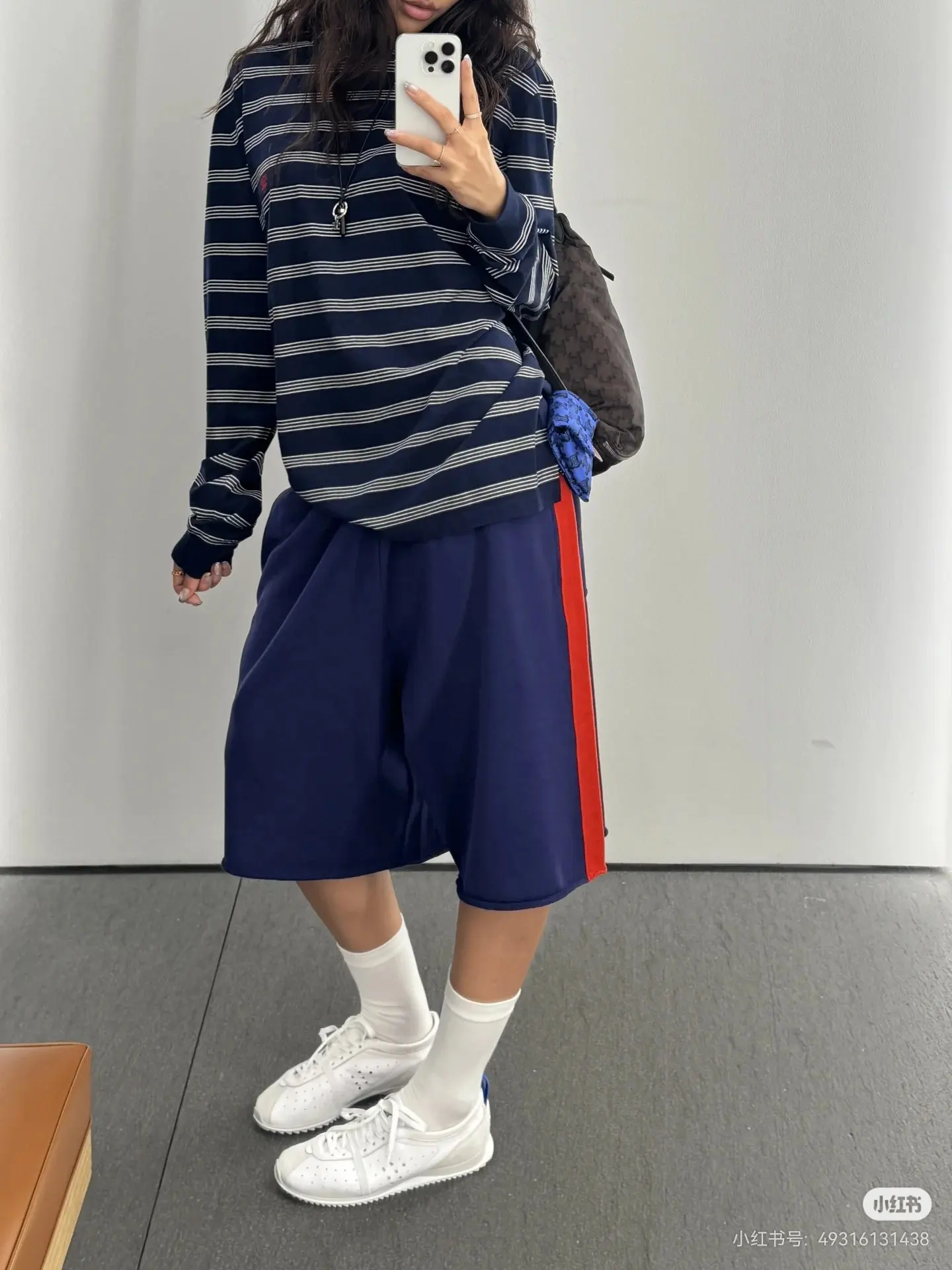 Triomphe Embroidered Striped Long-Sleeve T-Shirt D15523689 — view 6