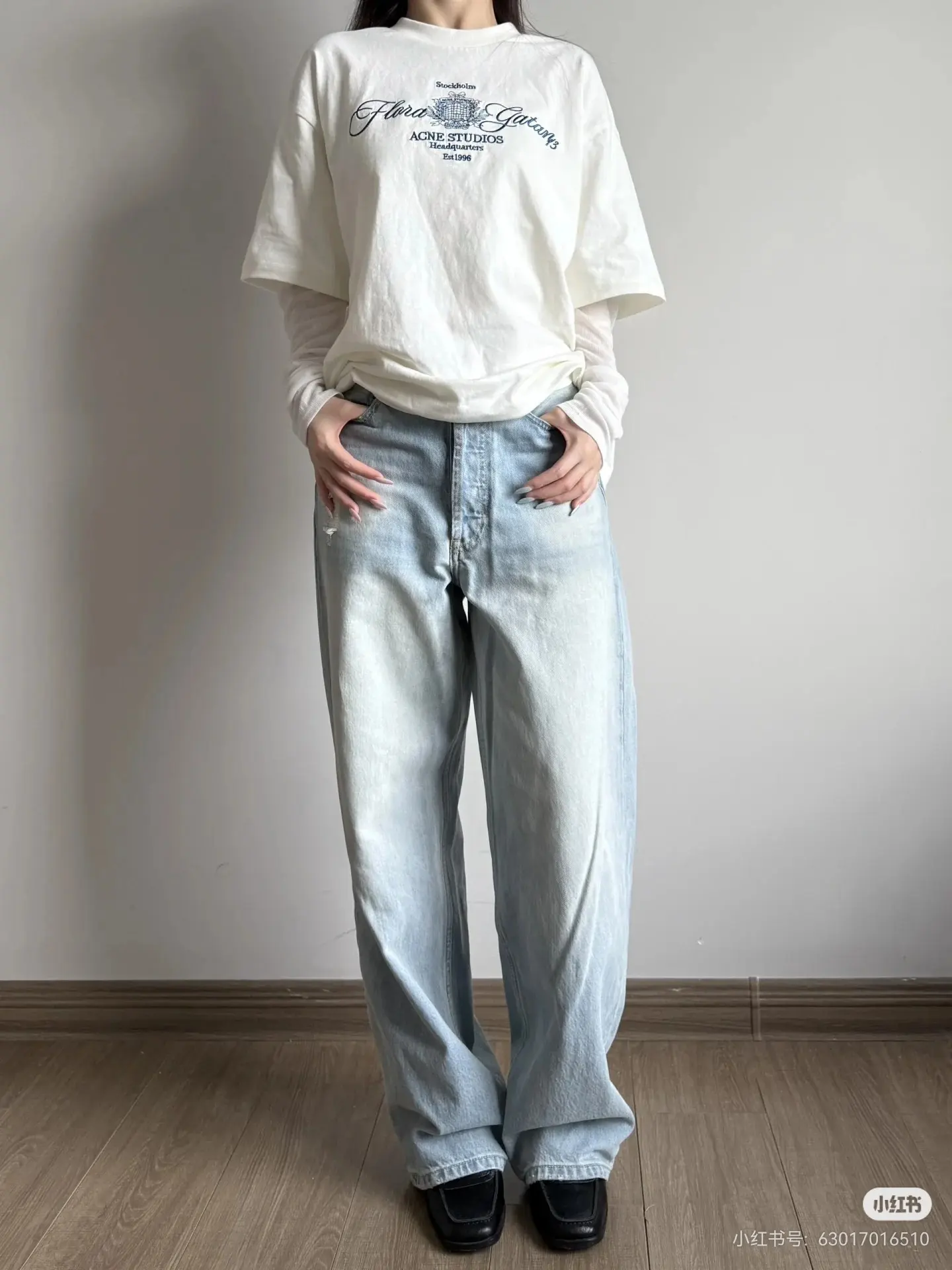 Layered Mesh-Sleeve Graphic T-Shirt D15523848 — view 6