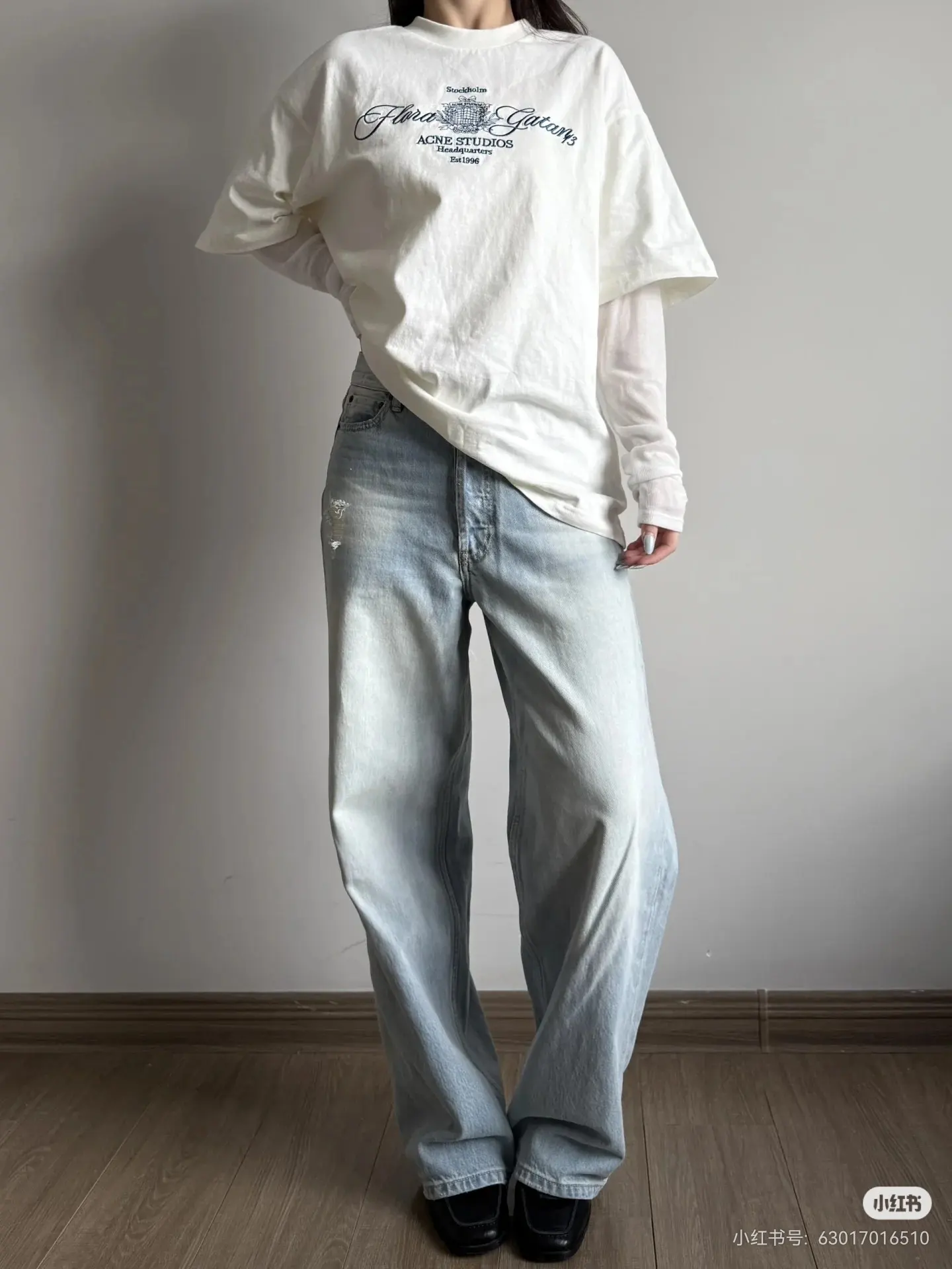 Layered Mesh-Sleeve Graphic T-Shirt D15523848 — view 7