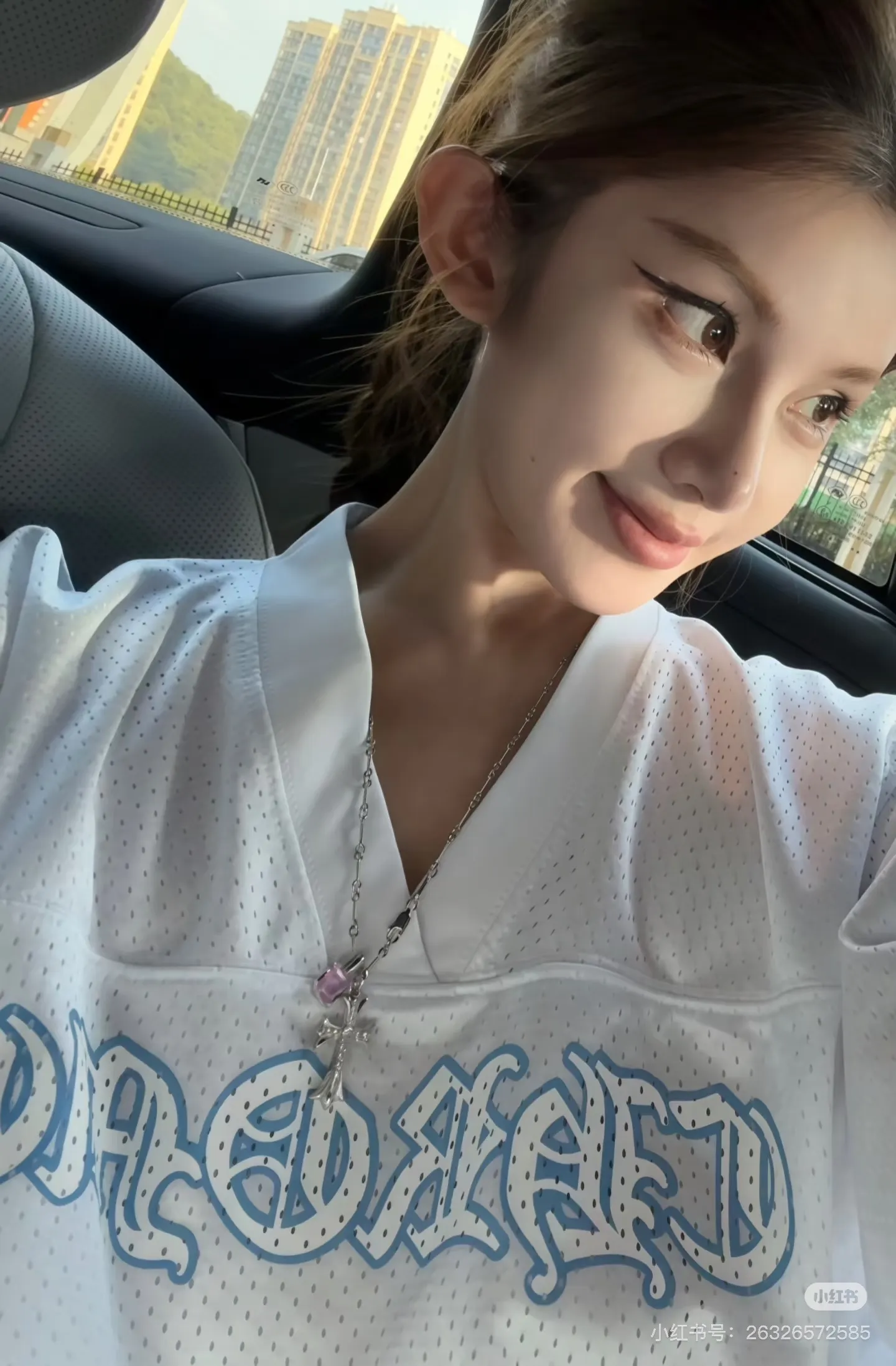 Logo-Print Mesh Hockey Jersey D15523602 — view 2