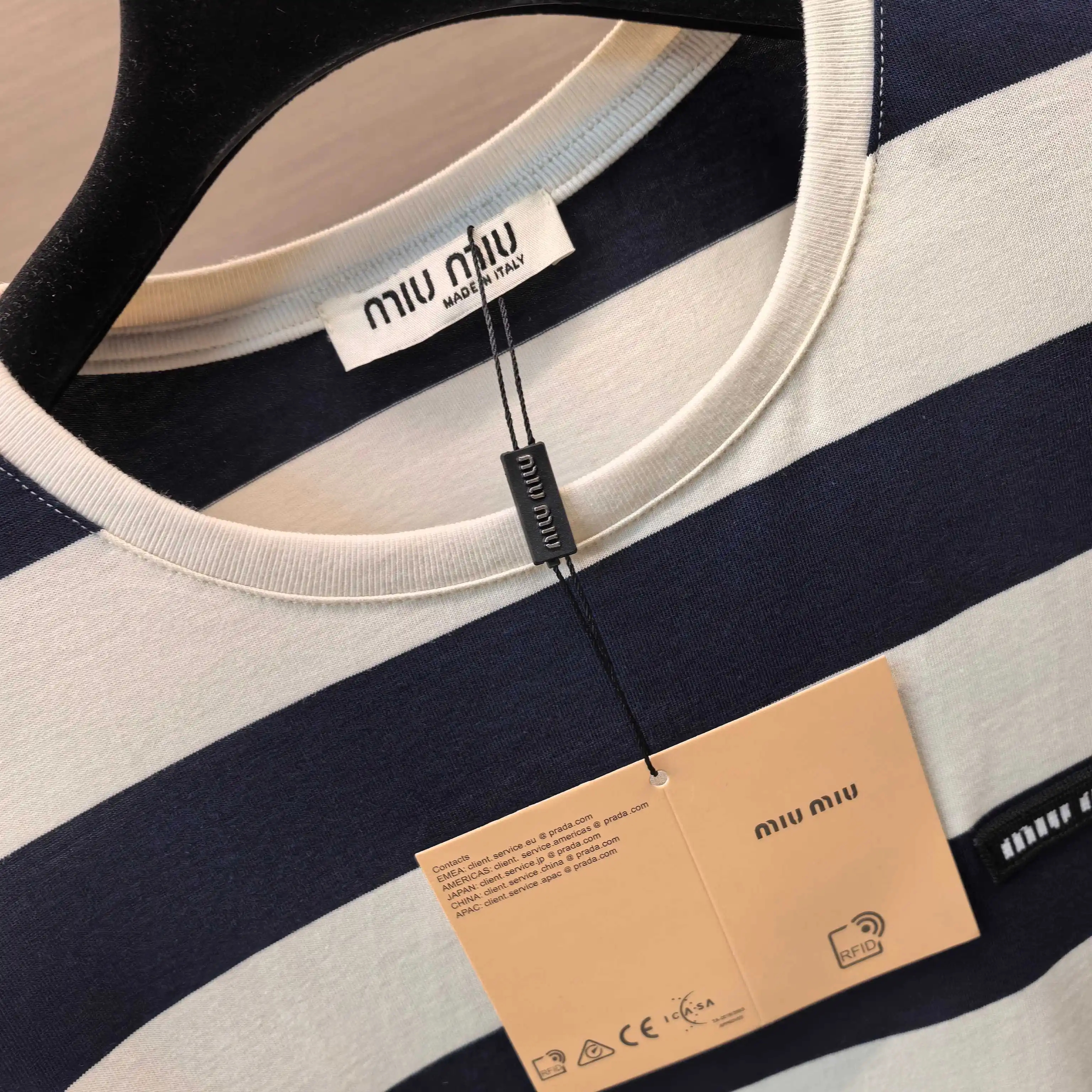 Striped Long-Sleeve Cotton T-Shirt D15523767 — view 4