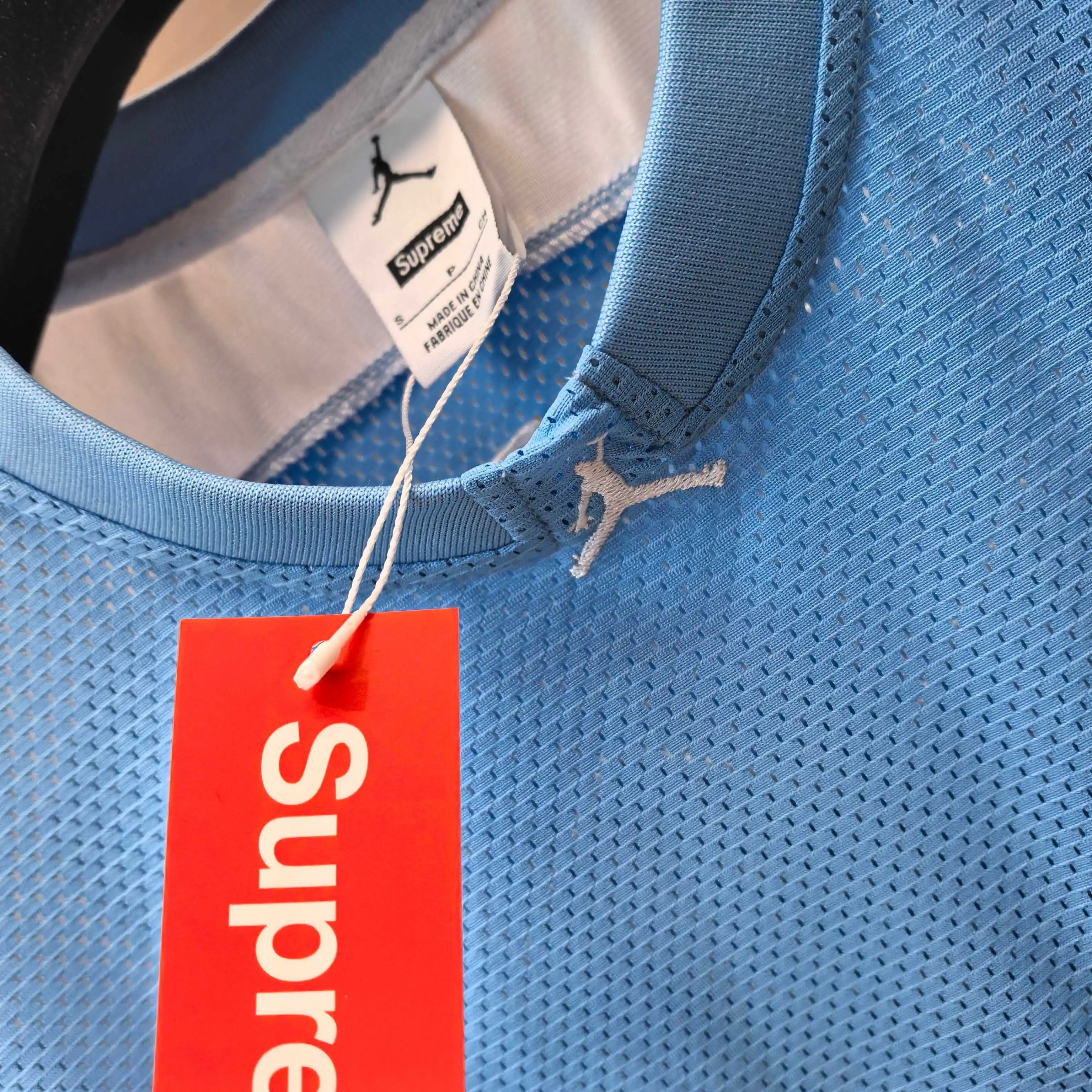 Supreme x Jordan Mesh Football Jersey D15523619 — view 7