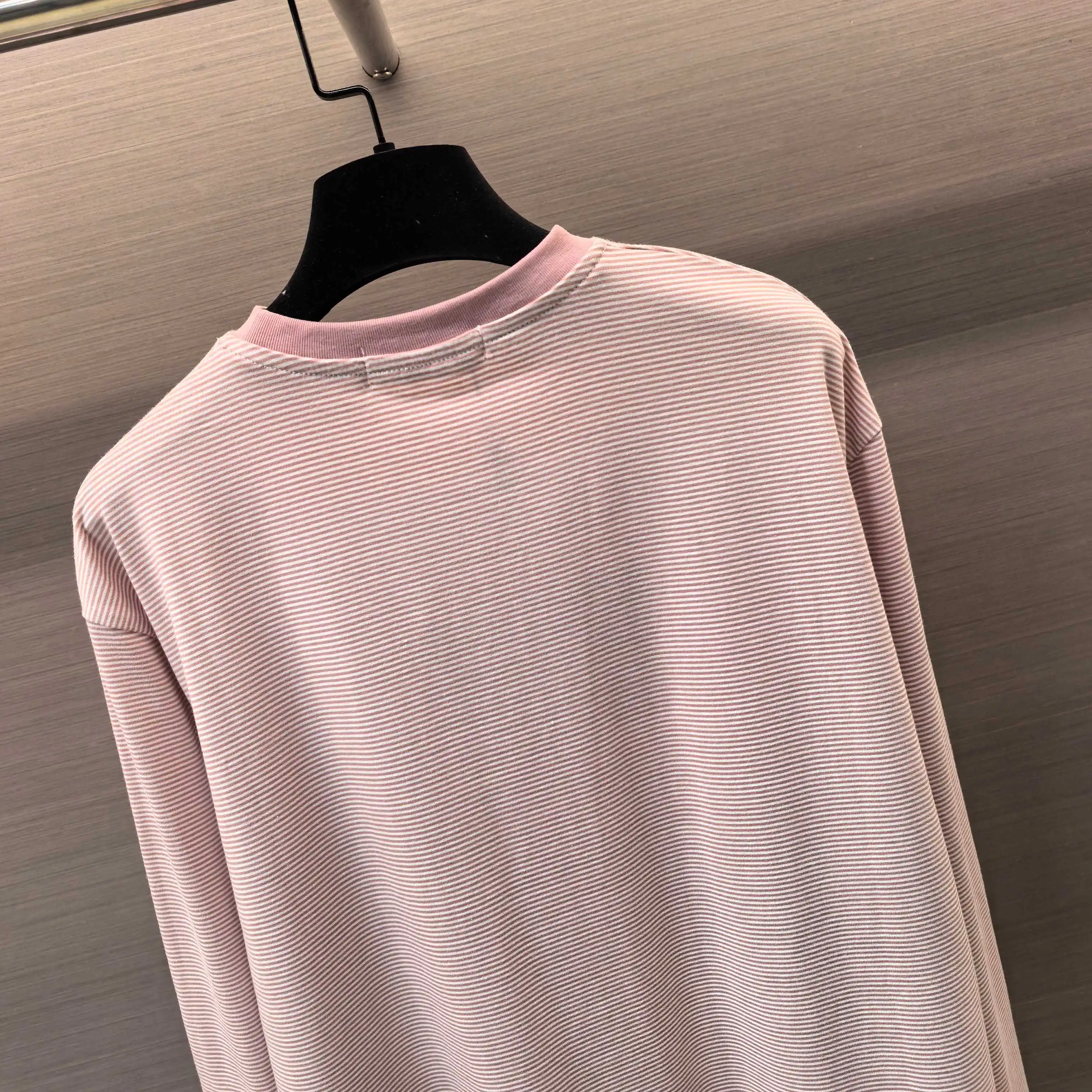 Oversized Striped Long-Sleeve T-Shirt D16023629 — view 8