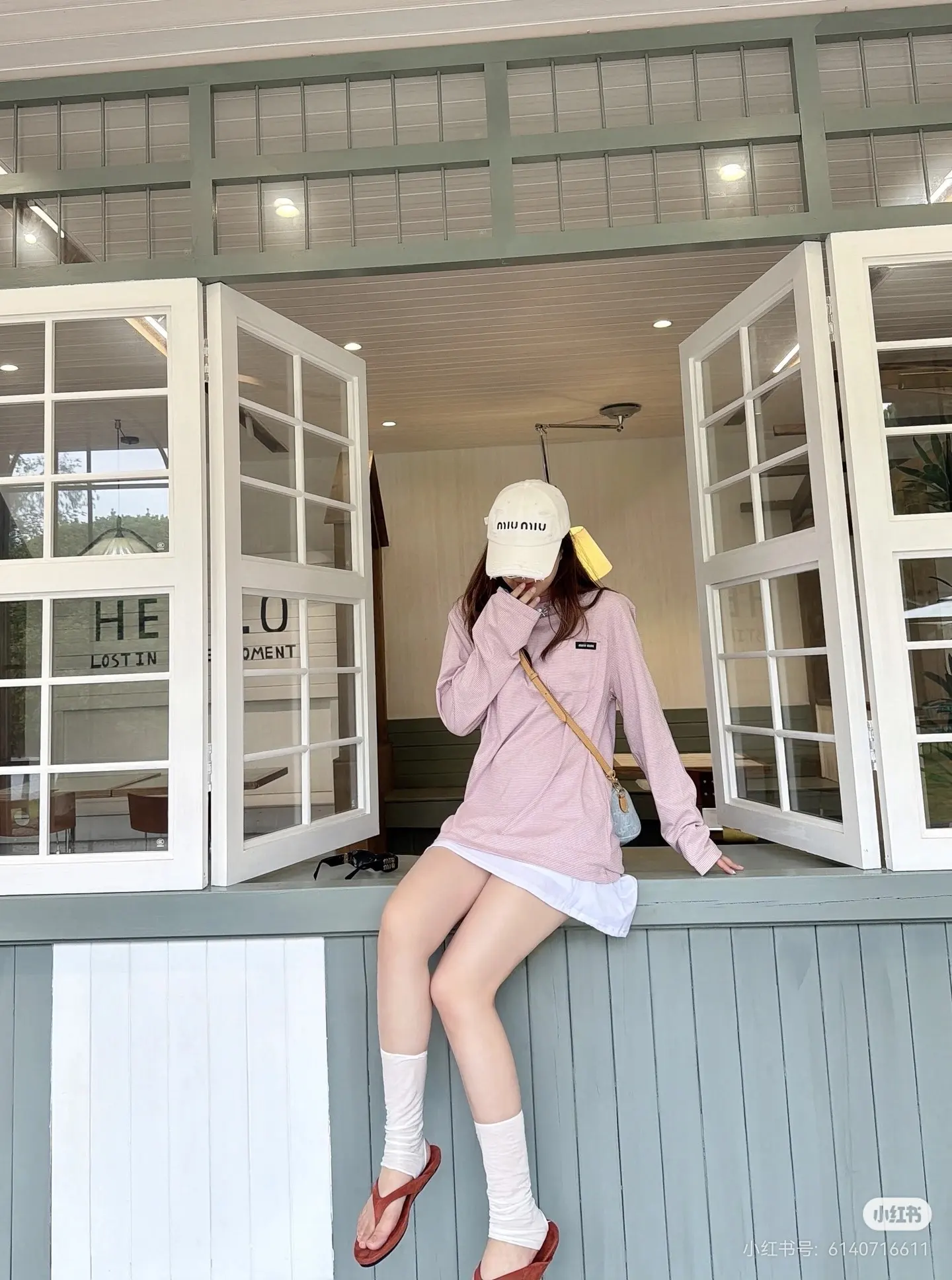 Oversized Striped Long-Sleeve T-Shirt D16023632 — view 3