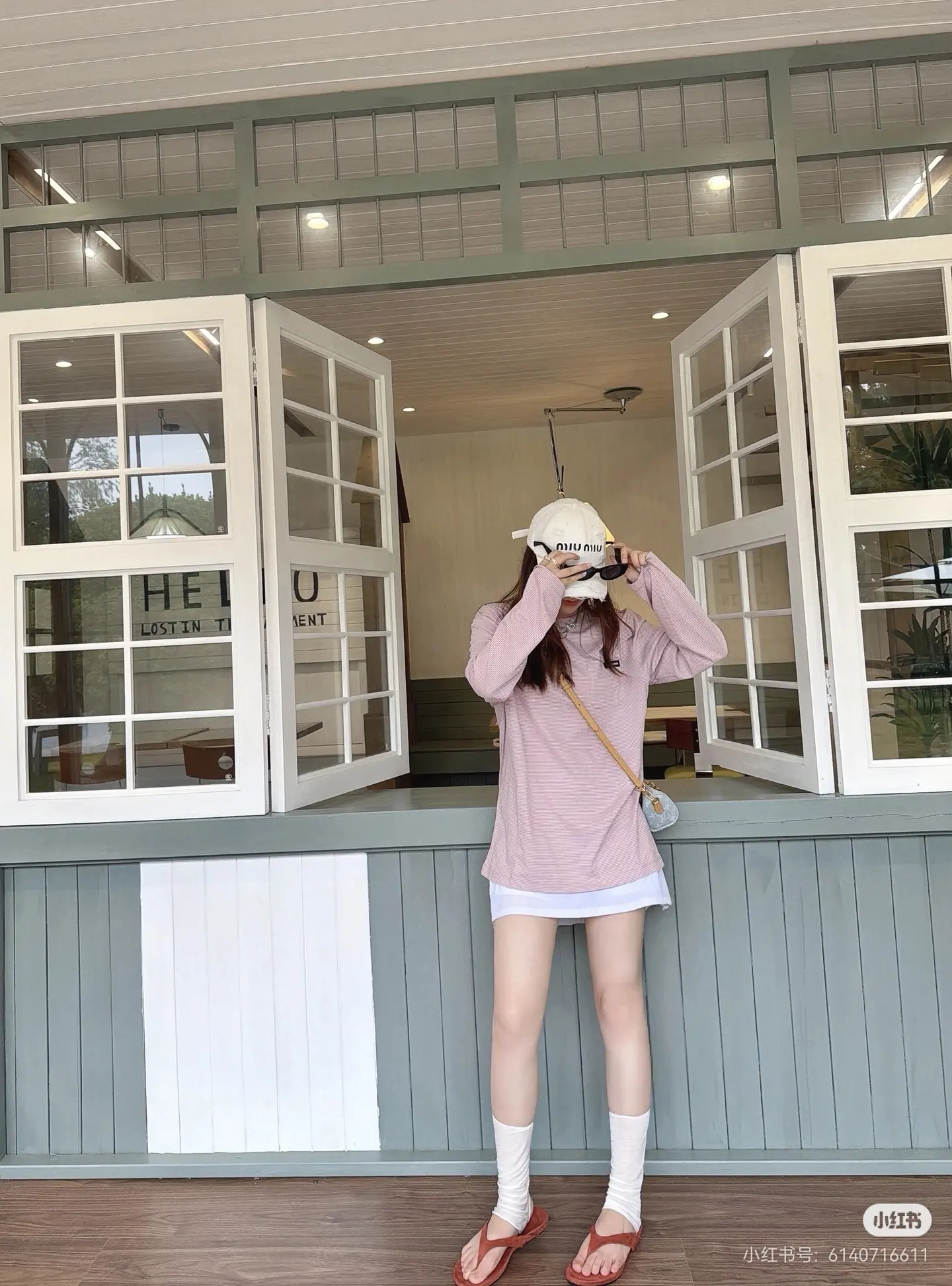 Oversized Striped Long-Sleeve T-Shirt D16023632 — view 4