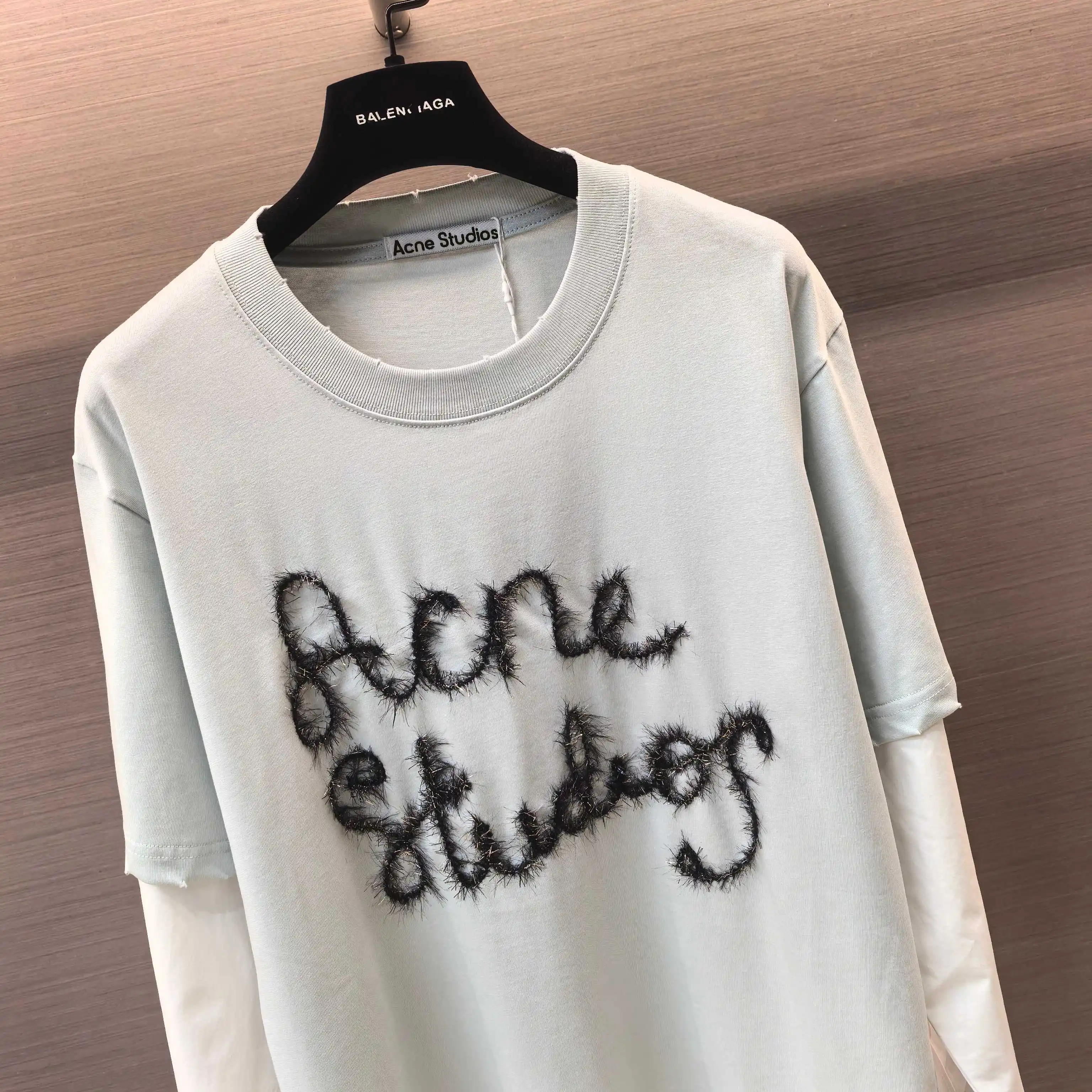 Flocculent Logo Layered-Effect Long-Sleeve T-Shirt D16523784 — view 3