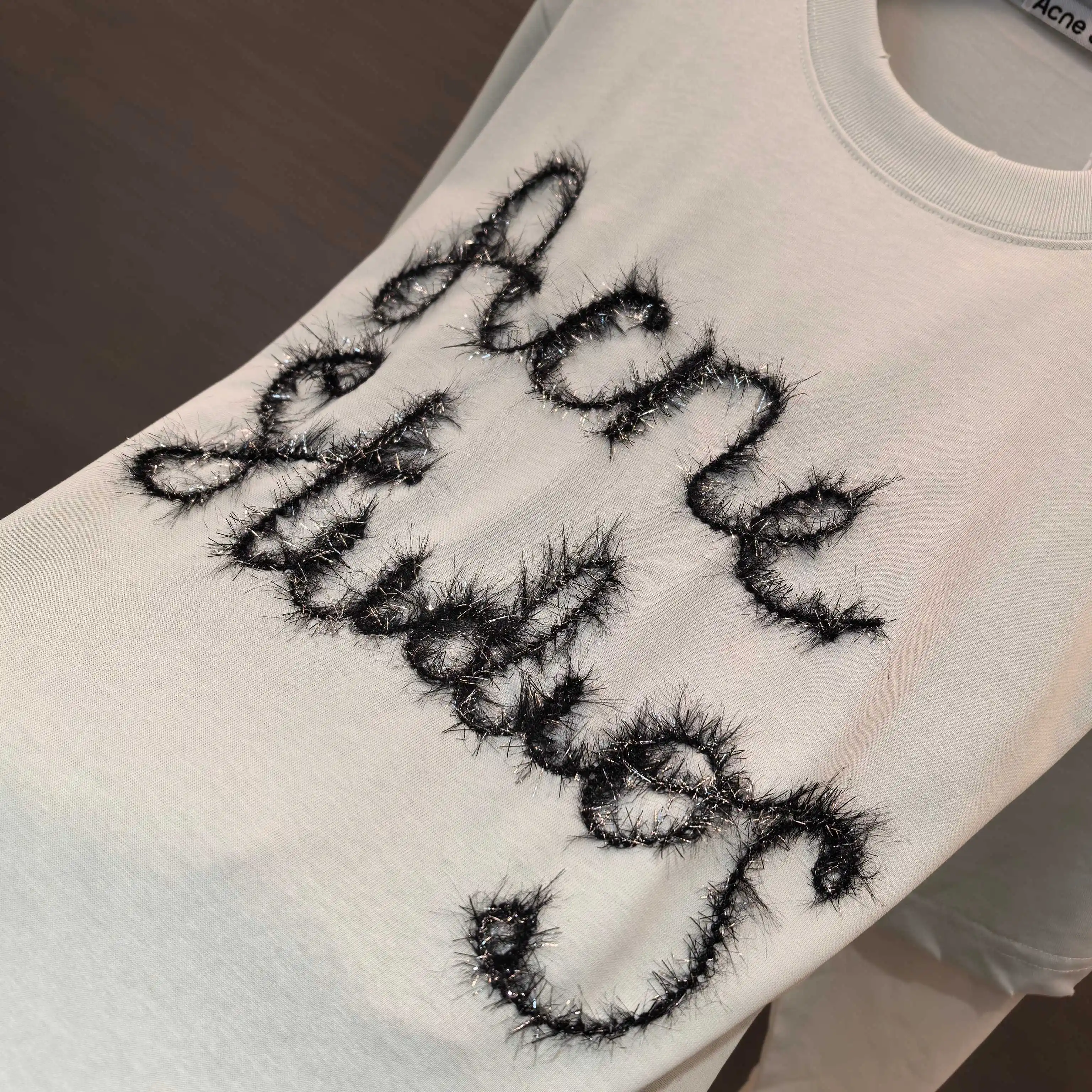 Flocculent Logo Layered-Effect Long-Sleeve T-Shirt D16523784 — view 4