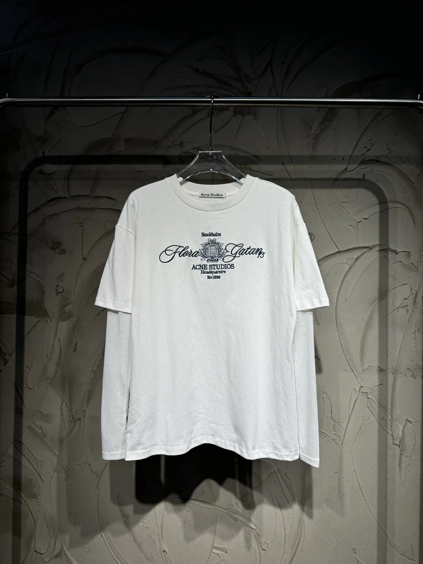Layered Mesh-Sleeve Graphic T-Shirt D16524359