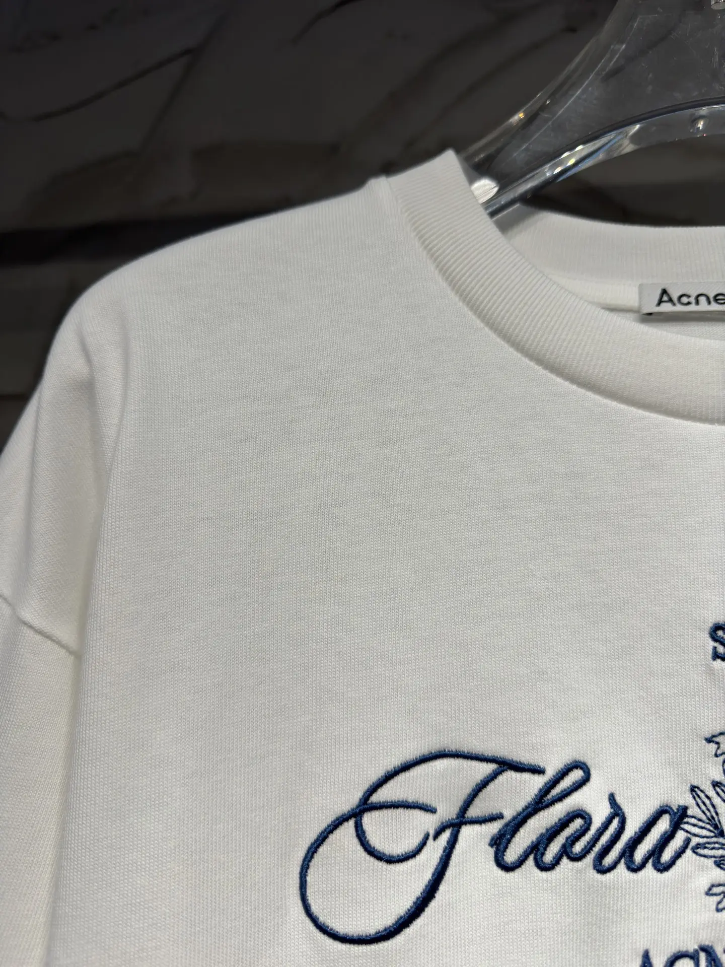 Layered Mesh-Sleeve Graphic T-Shirt D16524359 — view 2