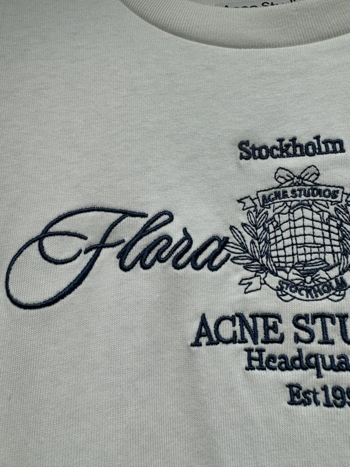 Layered Mesh-Sleeve Graphic T-Shirt D16524359 — view 6