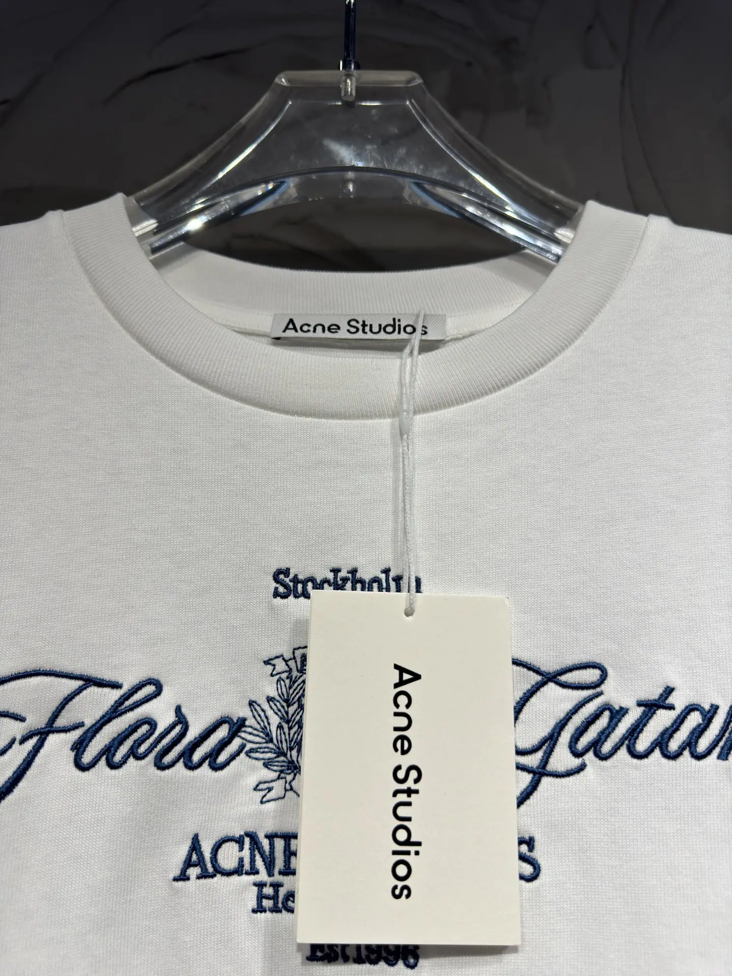 Layered Mesh-Sleeve Graphic T-Shirt D16524359 — view 10