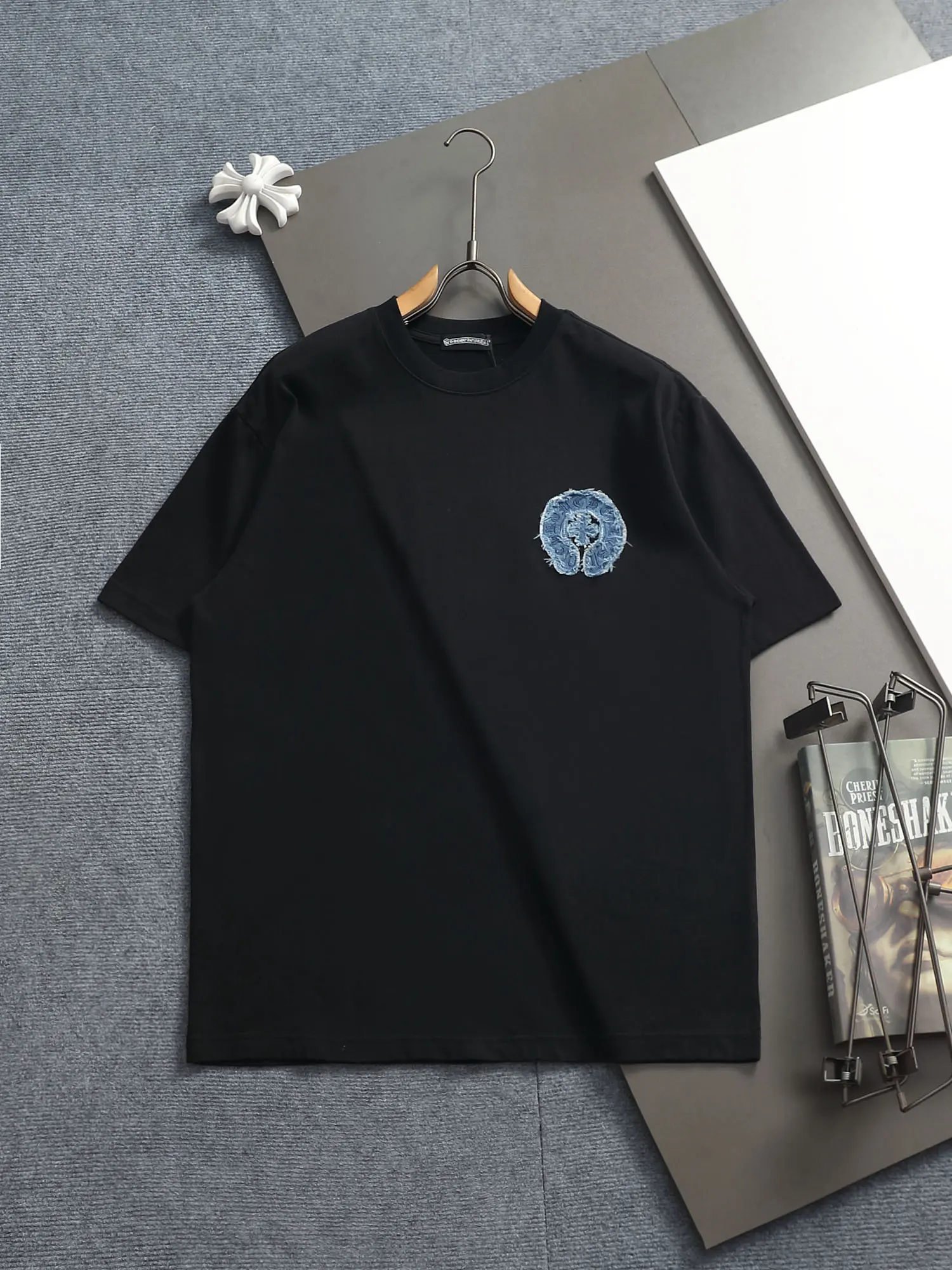 Horseshoe Denim Patch Embroidered T-Shirt D17014601